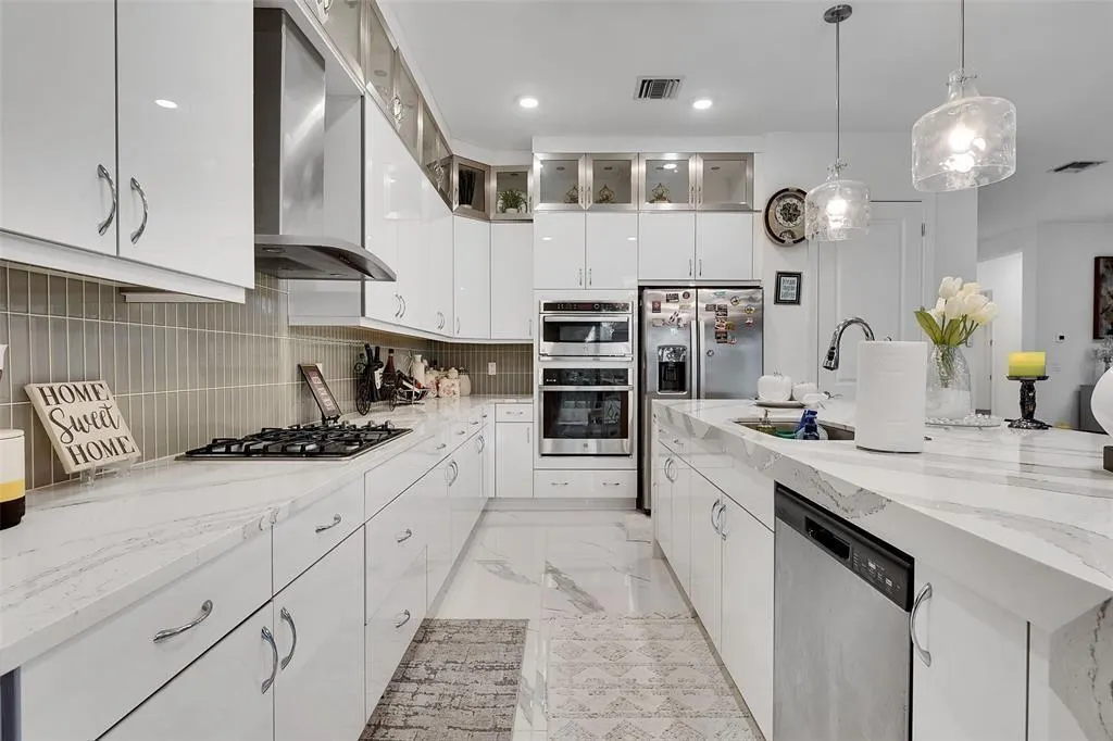 5395 5395 SAINT VINCENT LANE