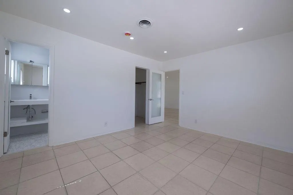 928 Orange Isle