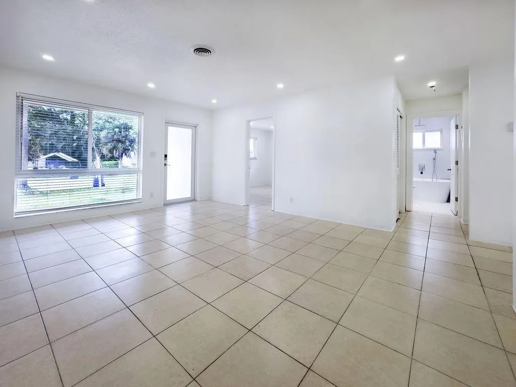 928 Orange Isle