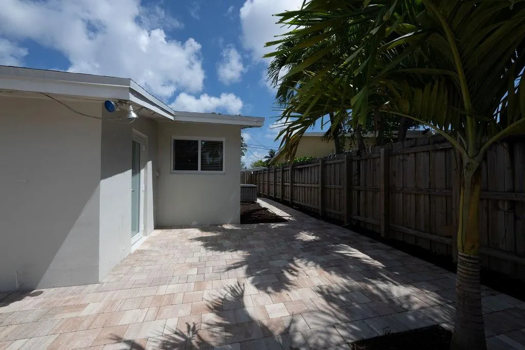 928 Orange Isle