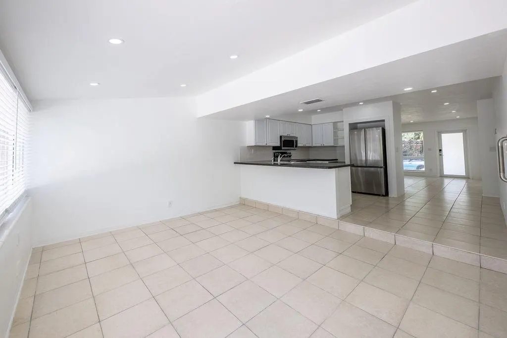 928 Orange Isle