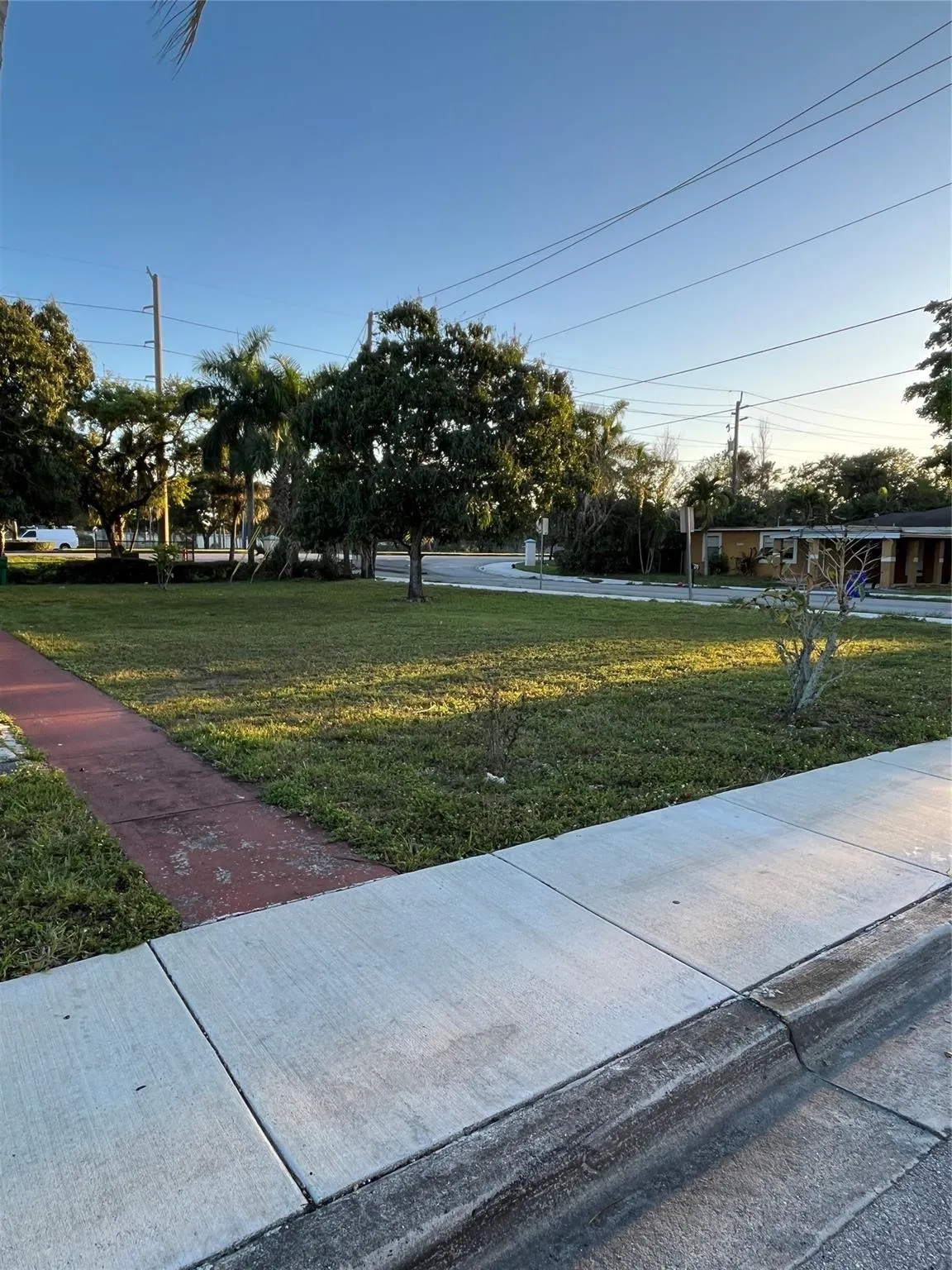 0000 NW 6TH CT