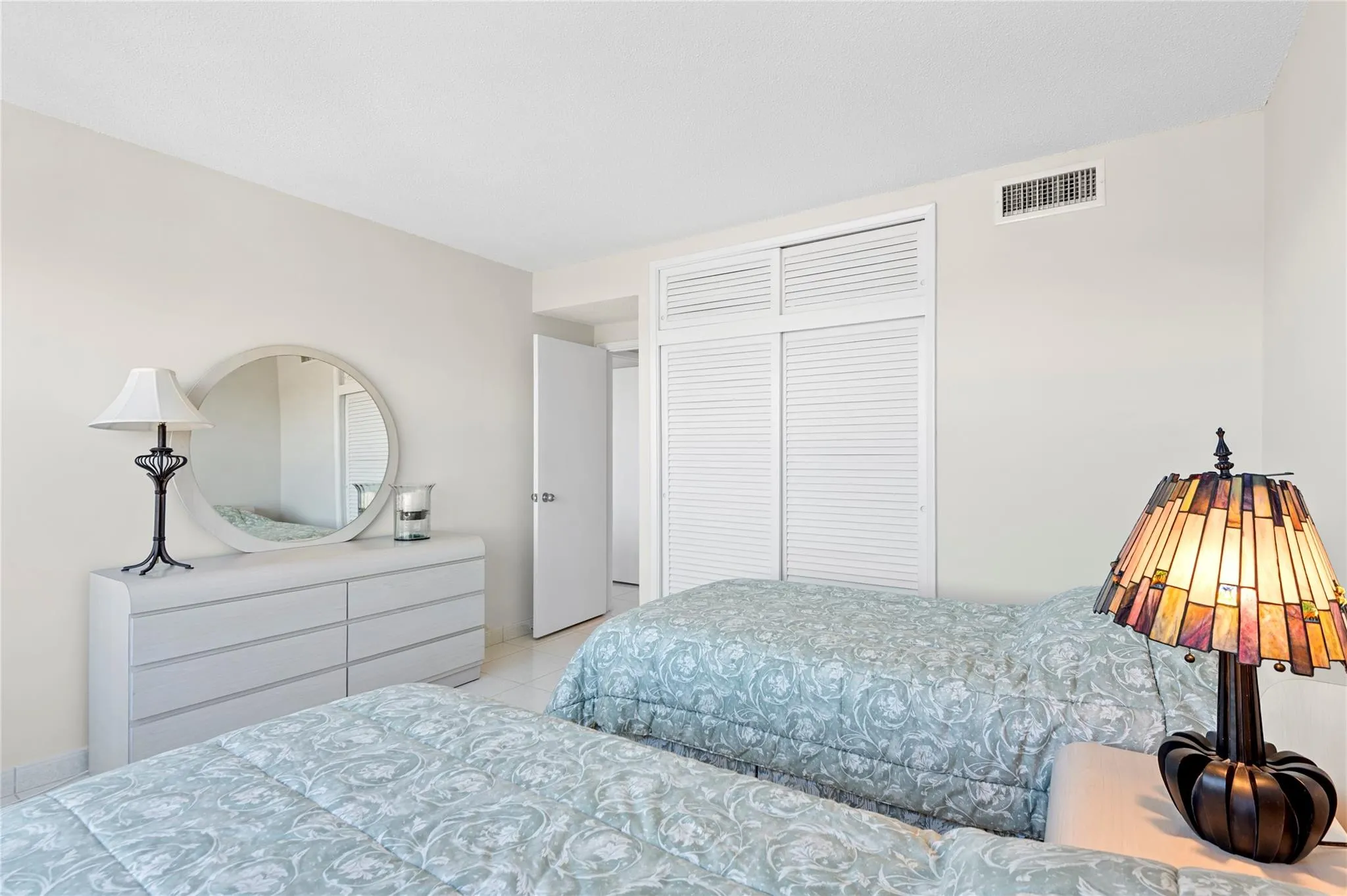 3800 Galt Ocean Dr, #511