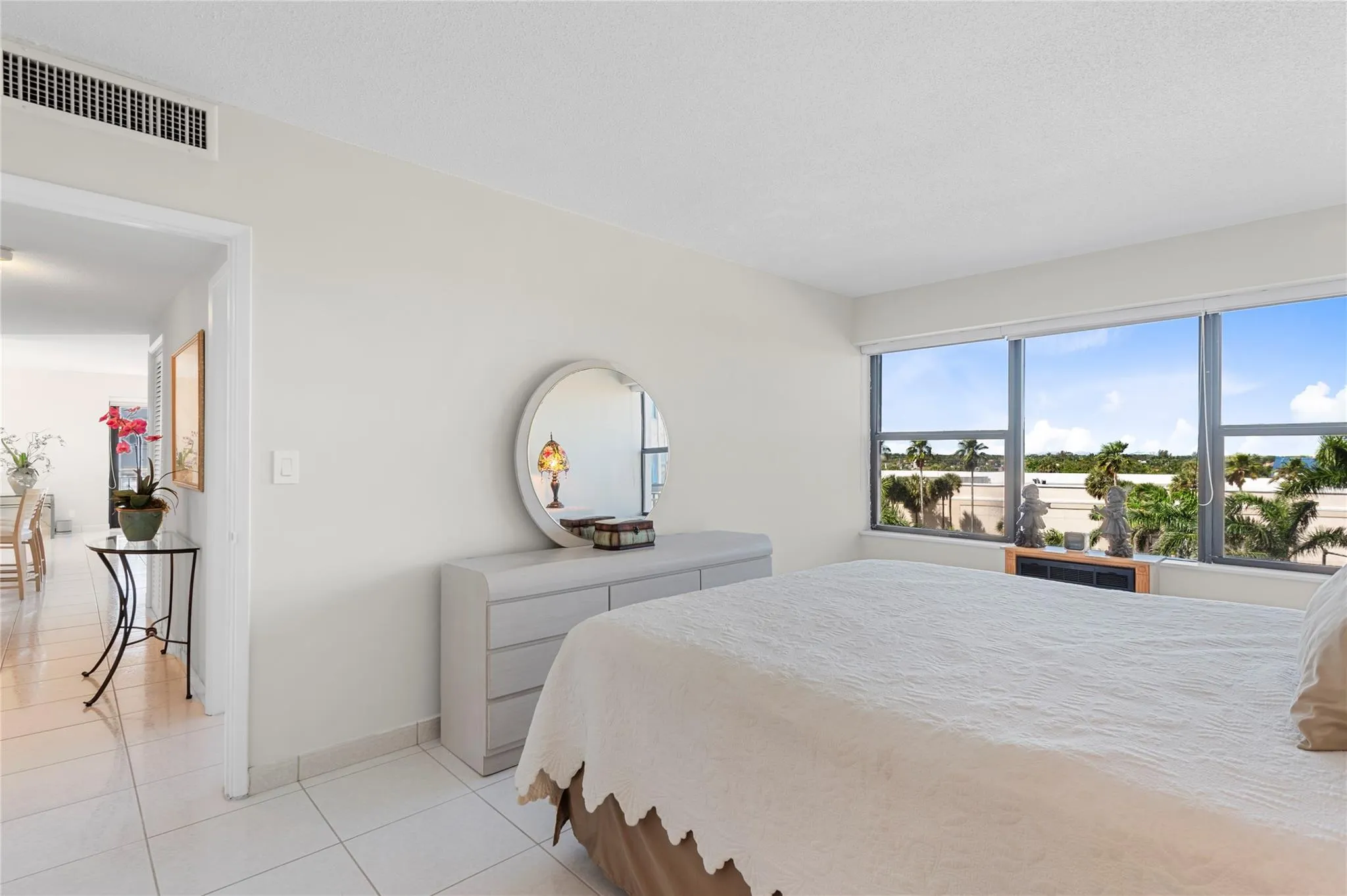 3800 Galt Ocean Dr, #511