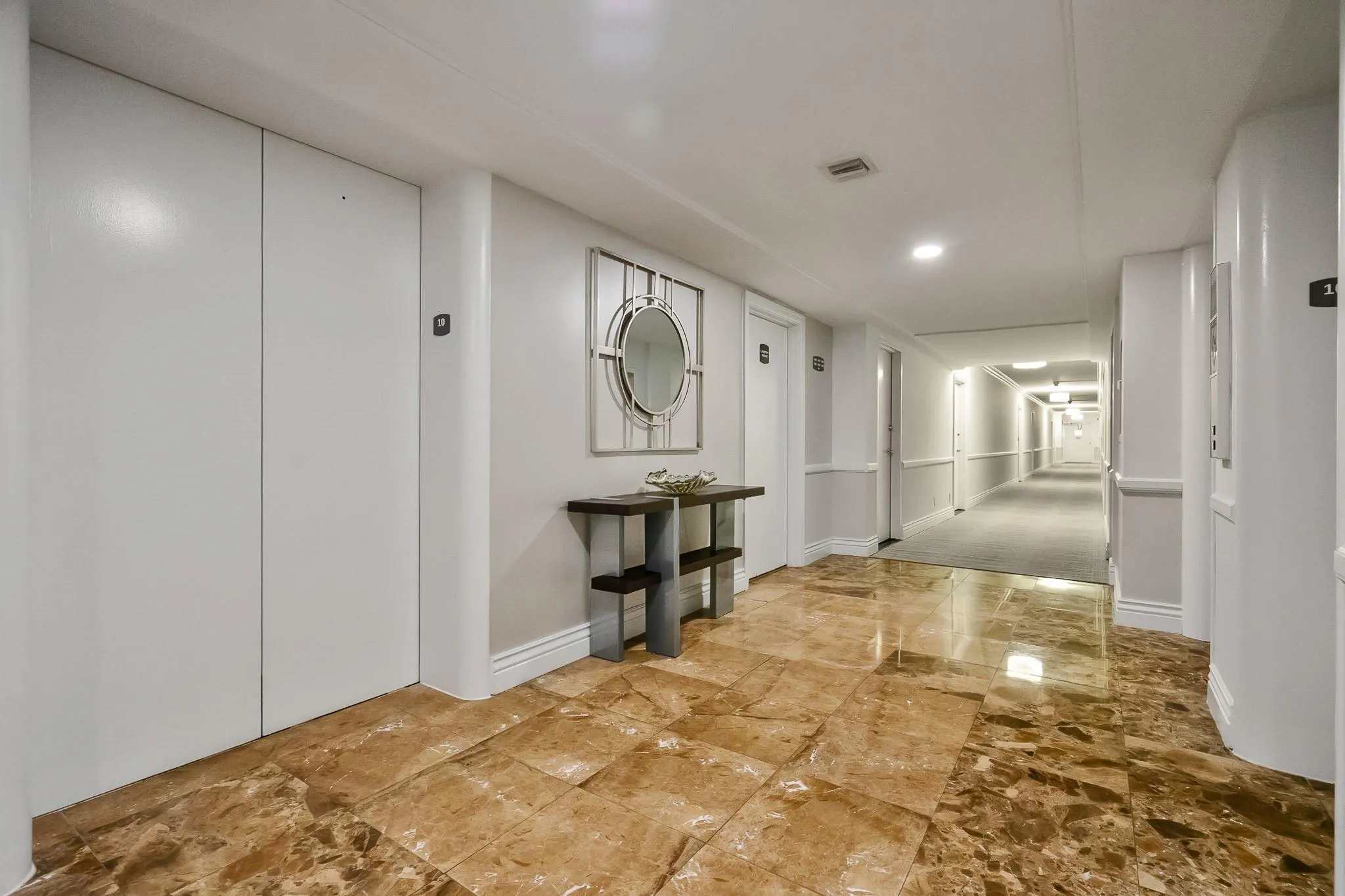 3800 Galt Ocean Dr, #511