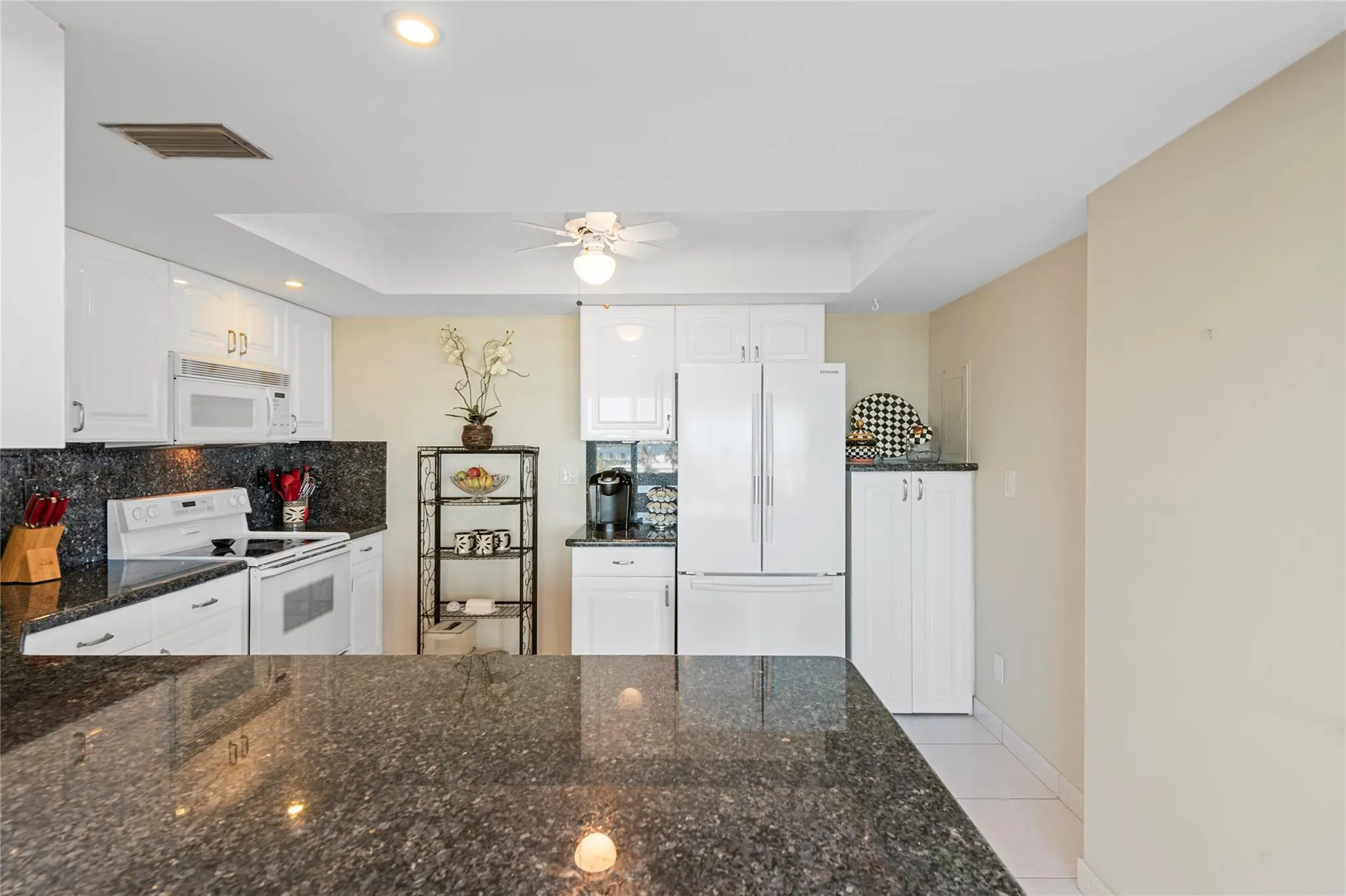 3800 Galt Ocean Dr, #511