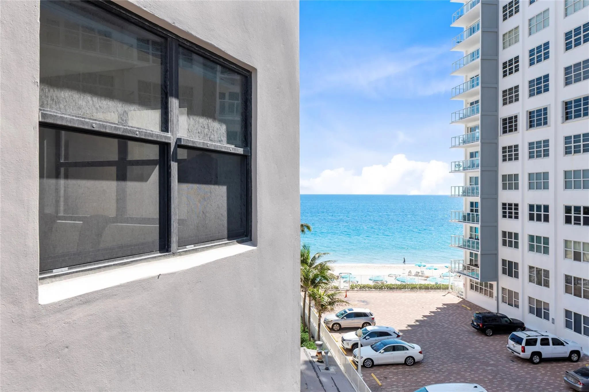 3800 Galt Ocean Dr, #511