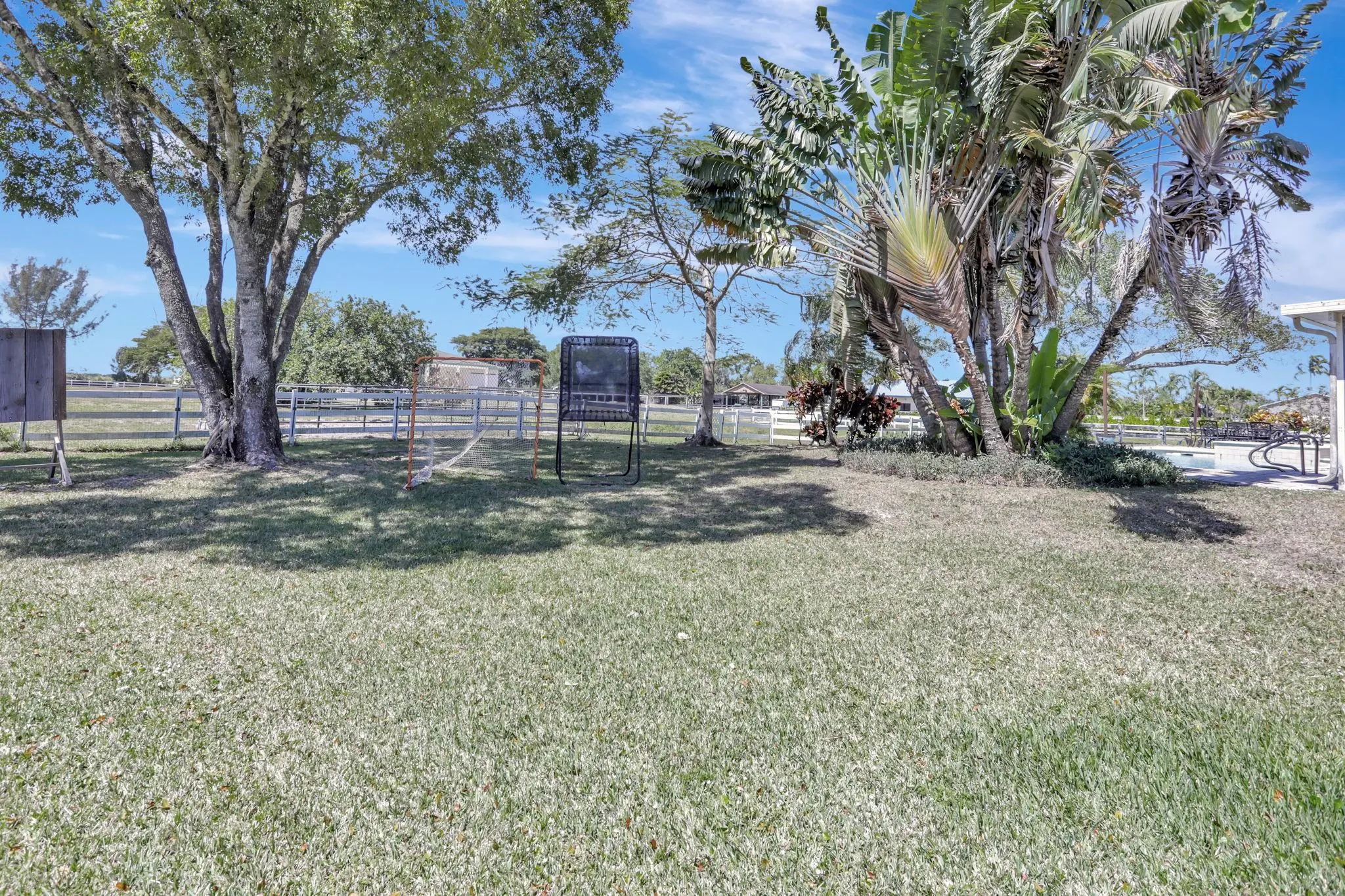 7999 NW 82nd Ter