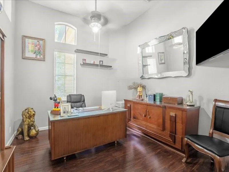 6543 NW 105th Ter