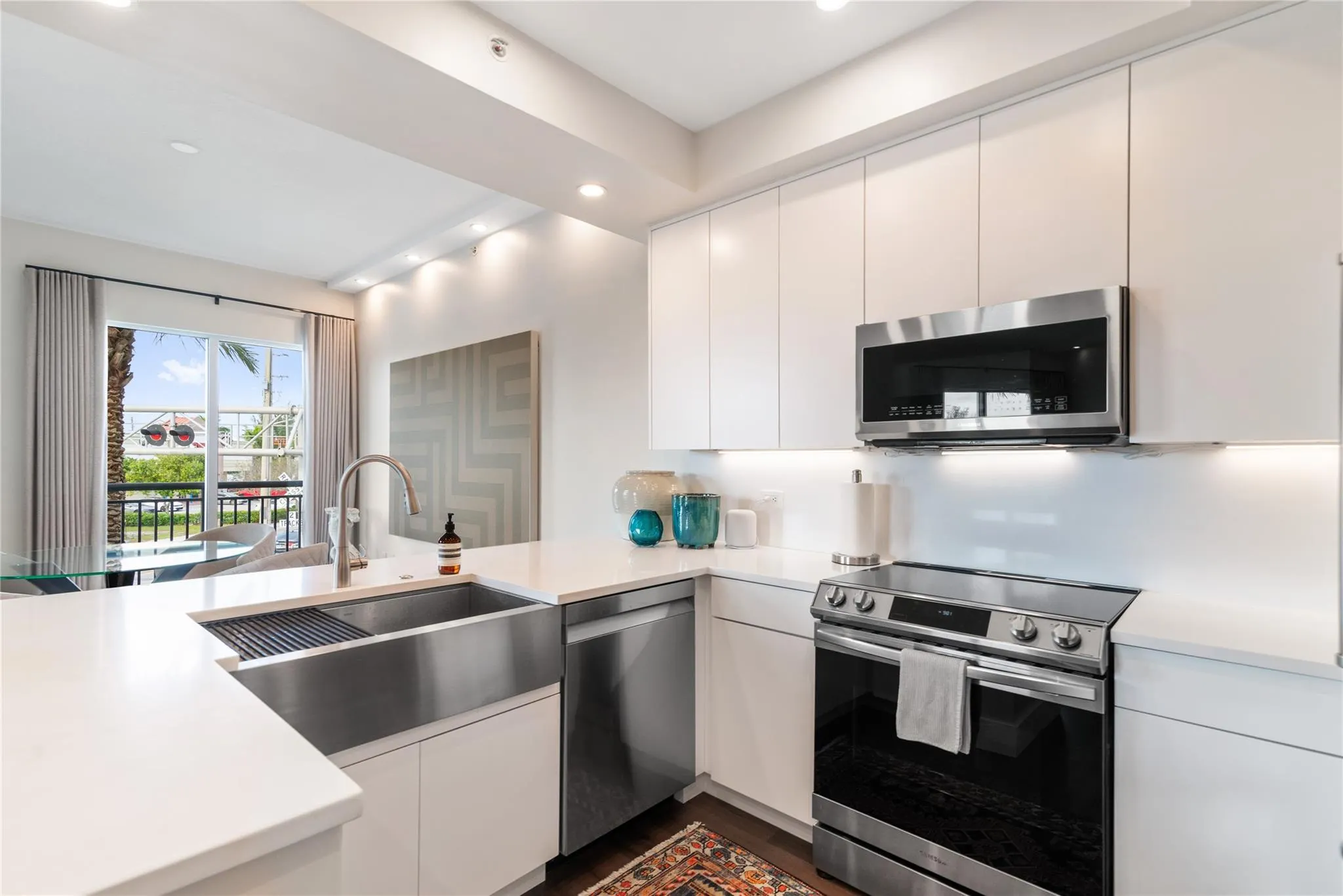2631 NE 14th Ave, #209