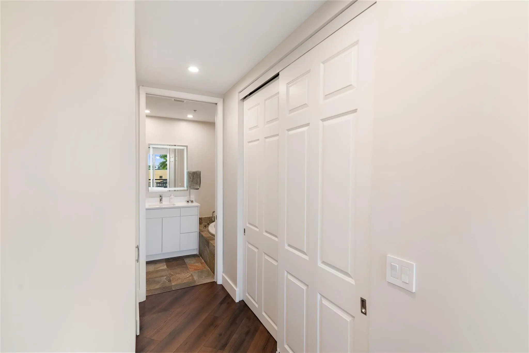 2631 NE 14th Ave, #209