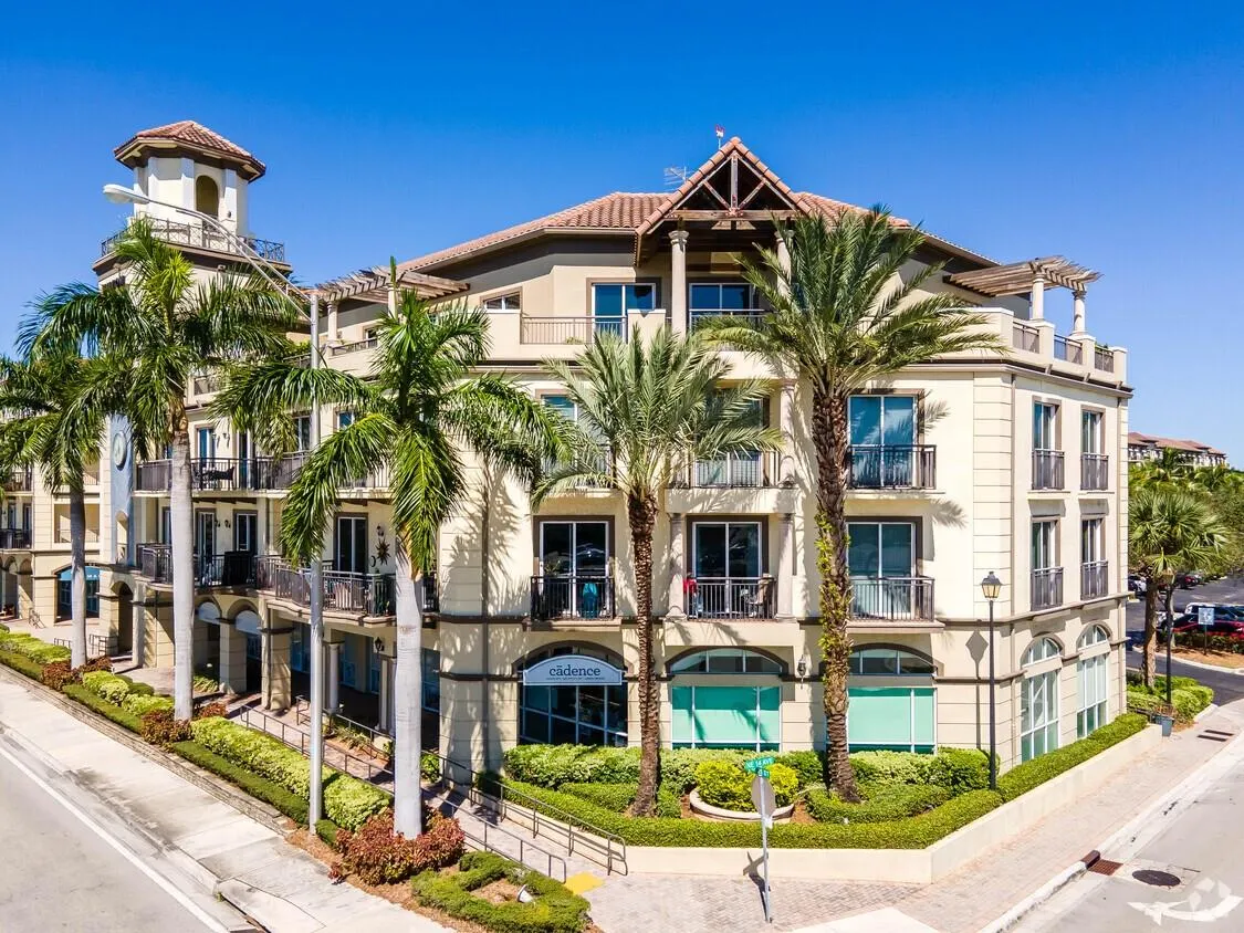 2631 NE 14th Ave, #209