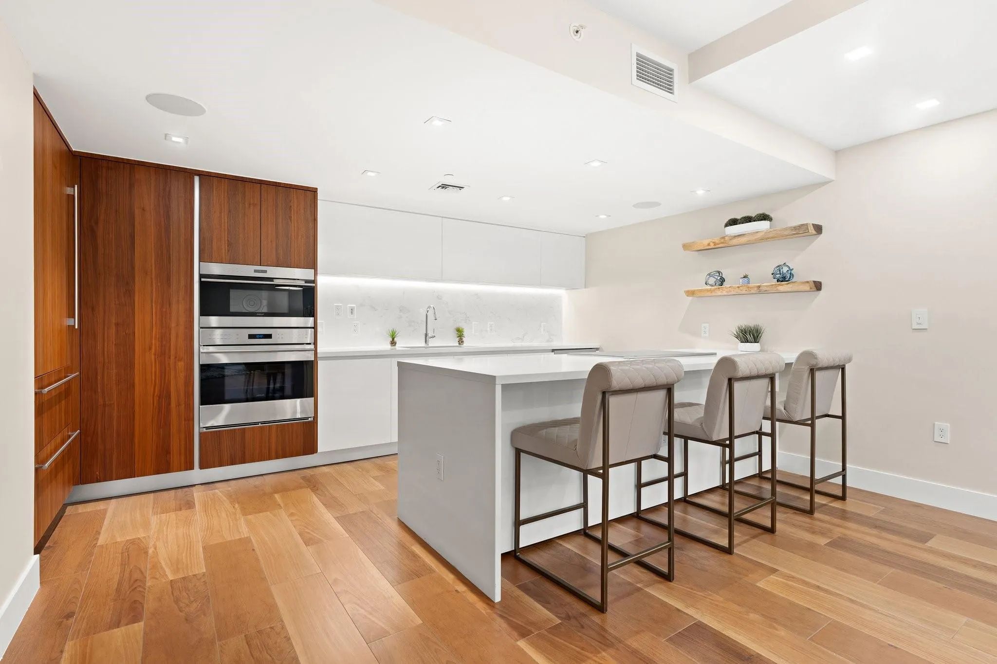 701 N Fort Lauderdale Beach Blvd, #112
