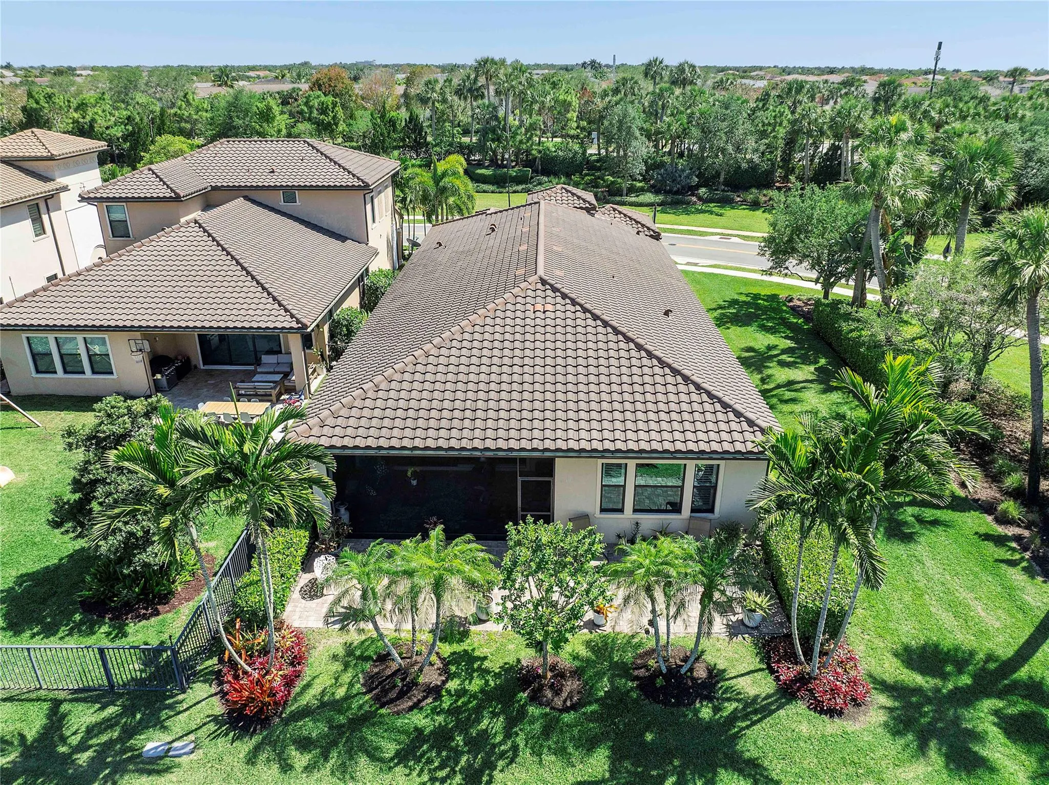 12155 S Baypoint Cir