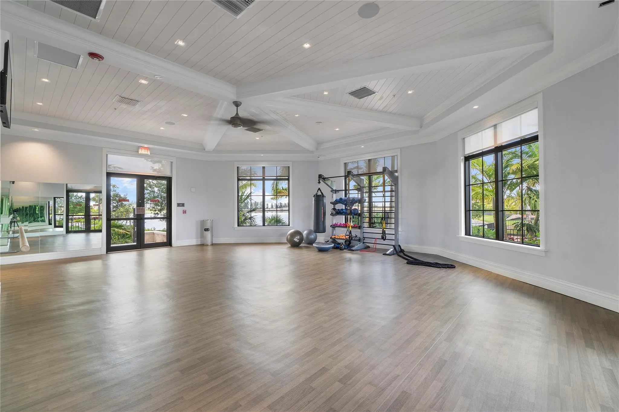 12155 S Baypoint Cir