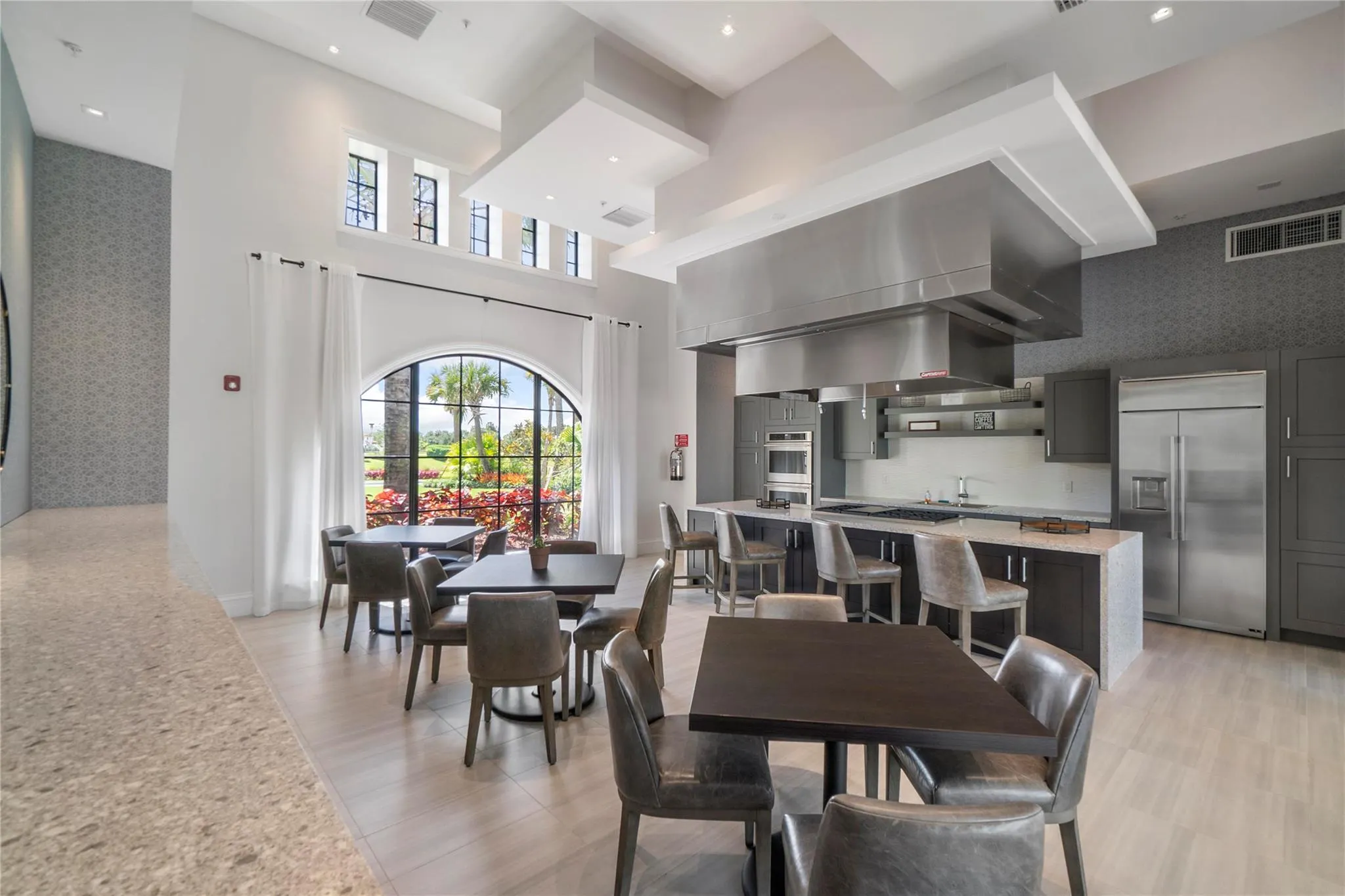 12155 S Baypoint Cir