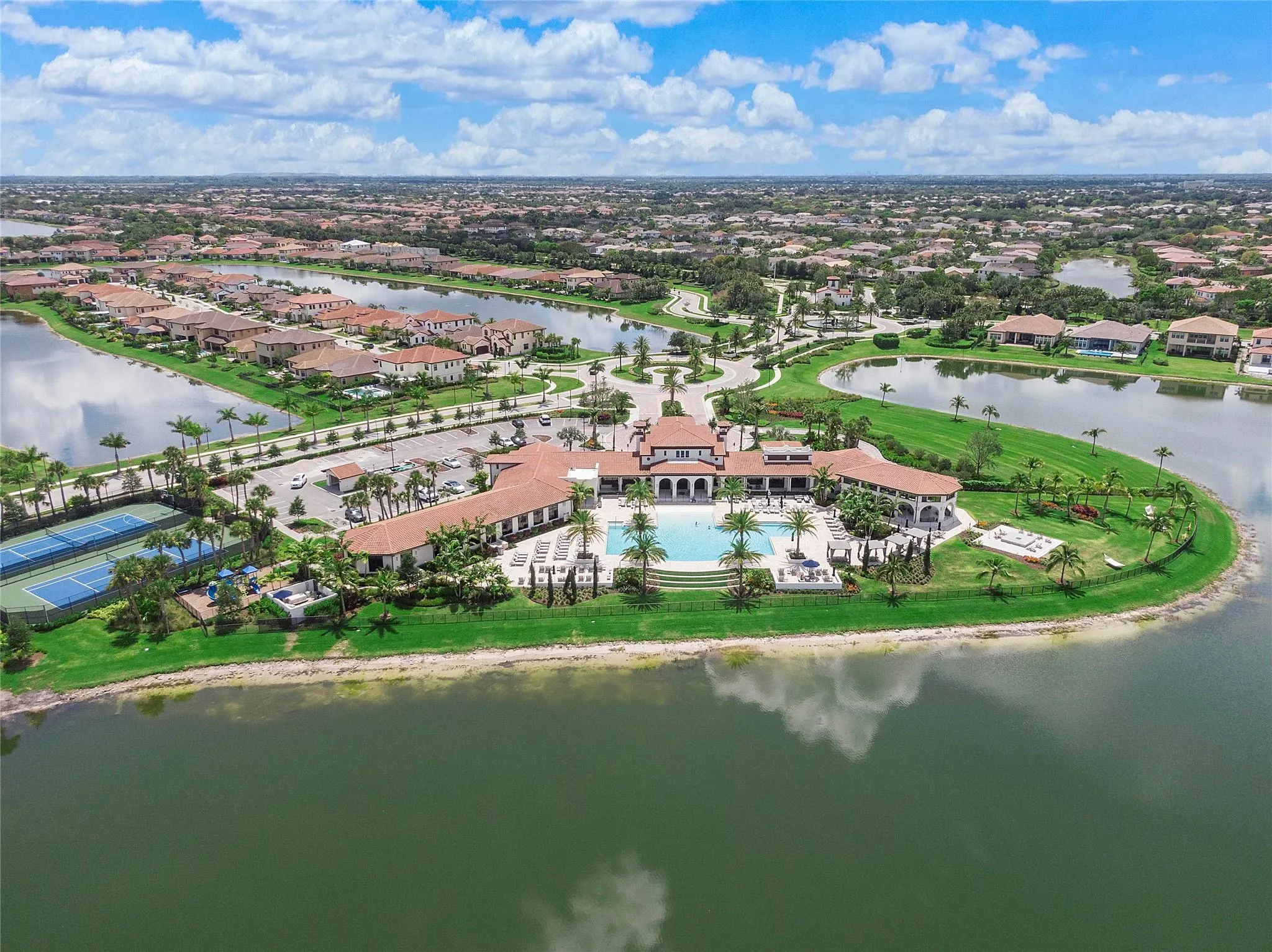 12155 S Baypoint Cir