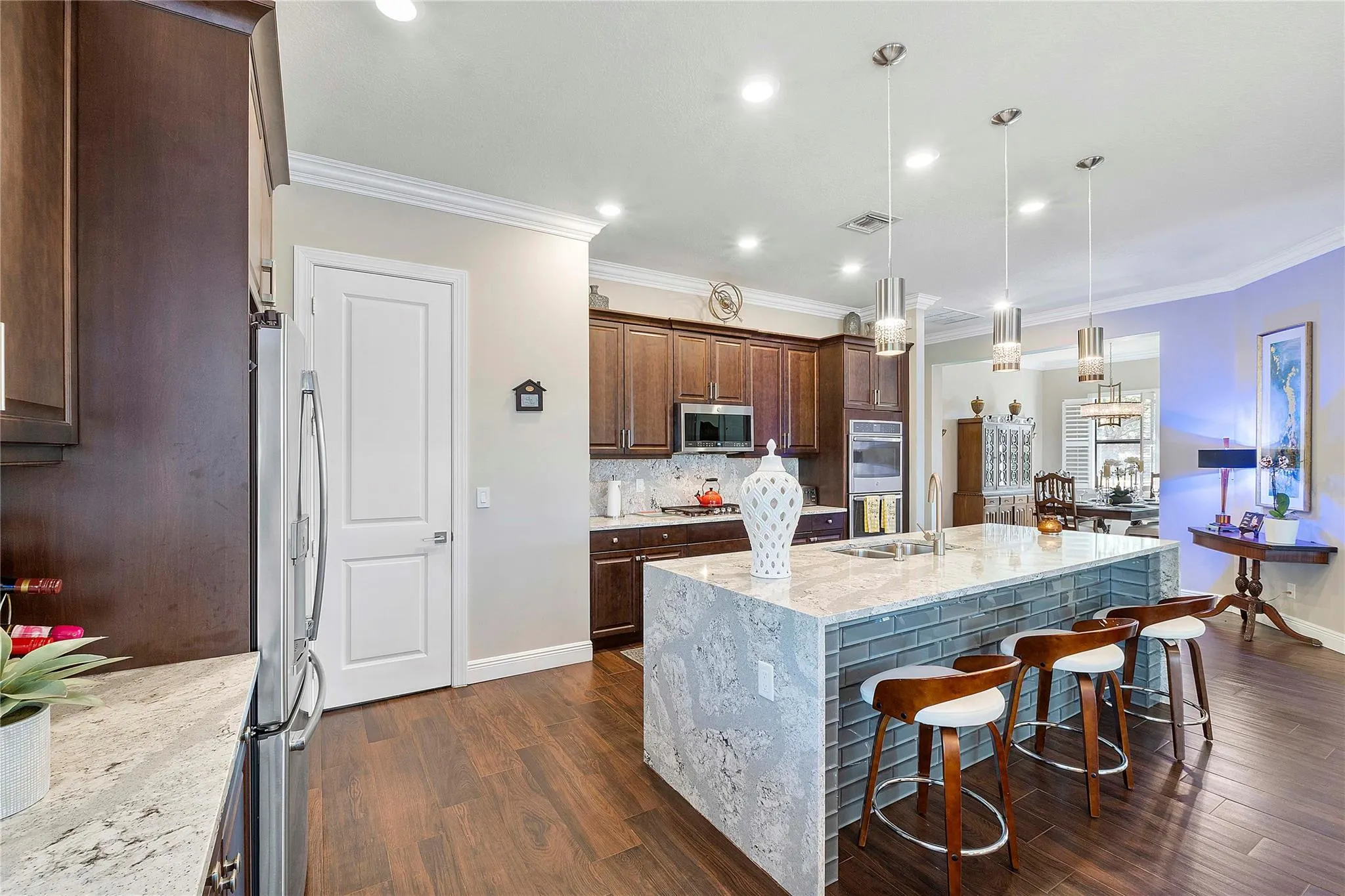 12155 S Baypoint Cir
