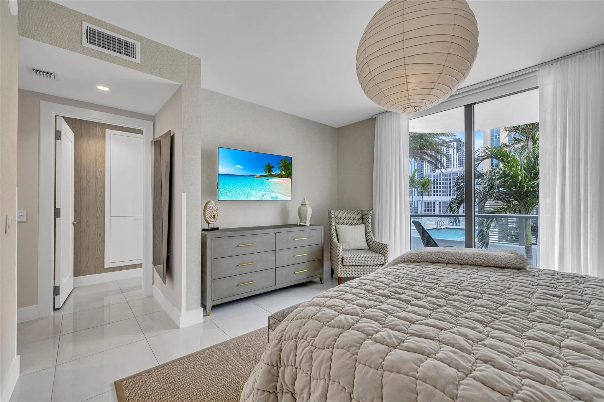 100 E Las Olas Blvd, #1701