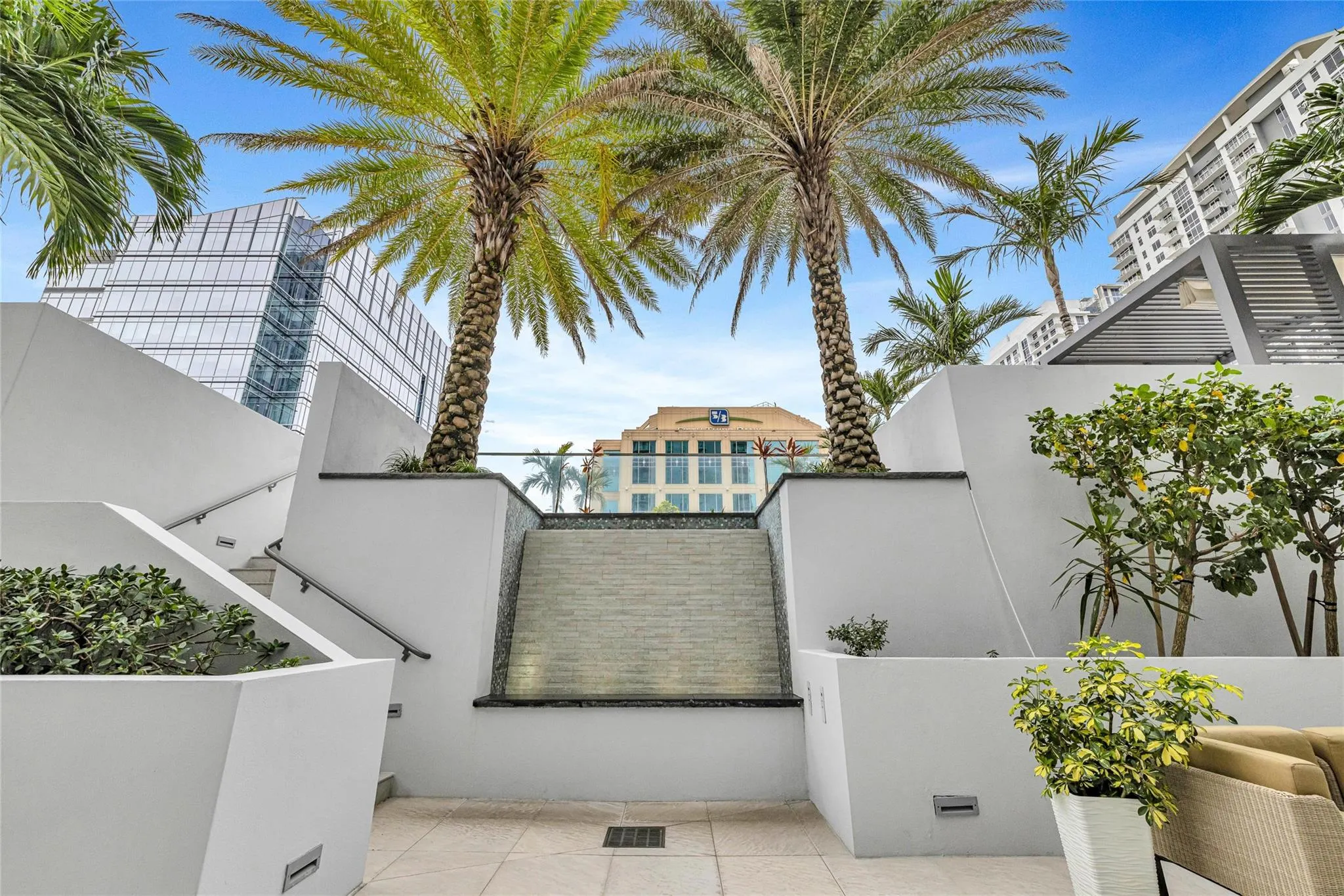 100 E Las Olas Blvd, #1701