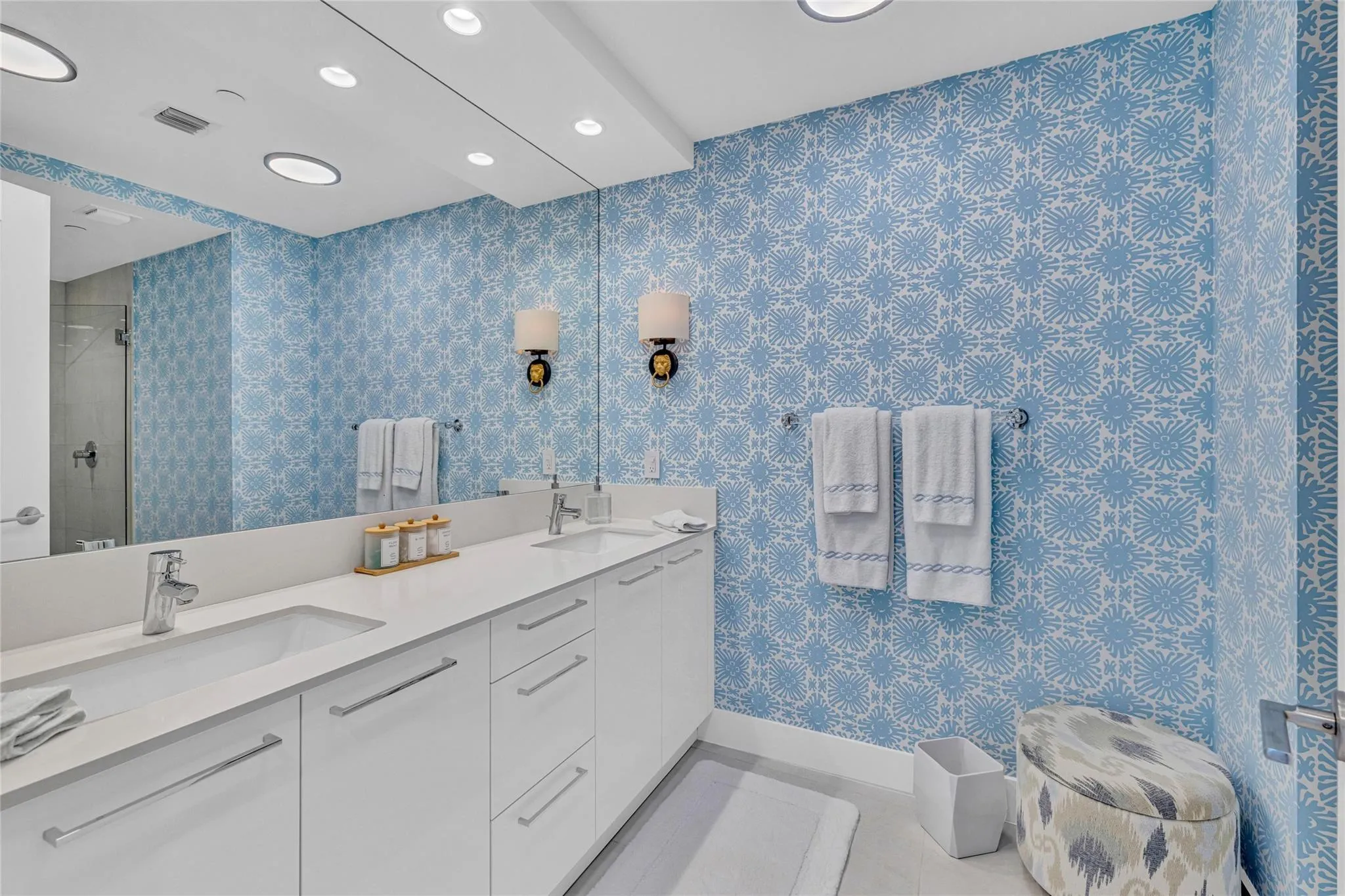 100 E Las Olas Blvd, #1701