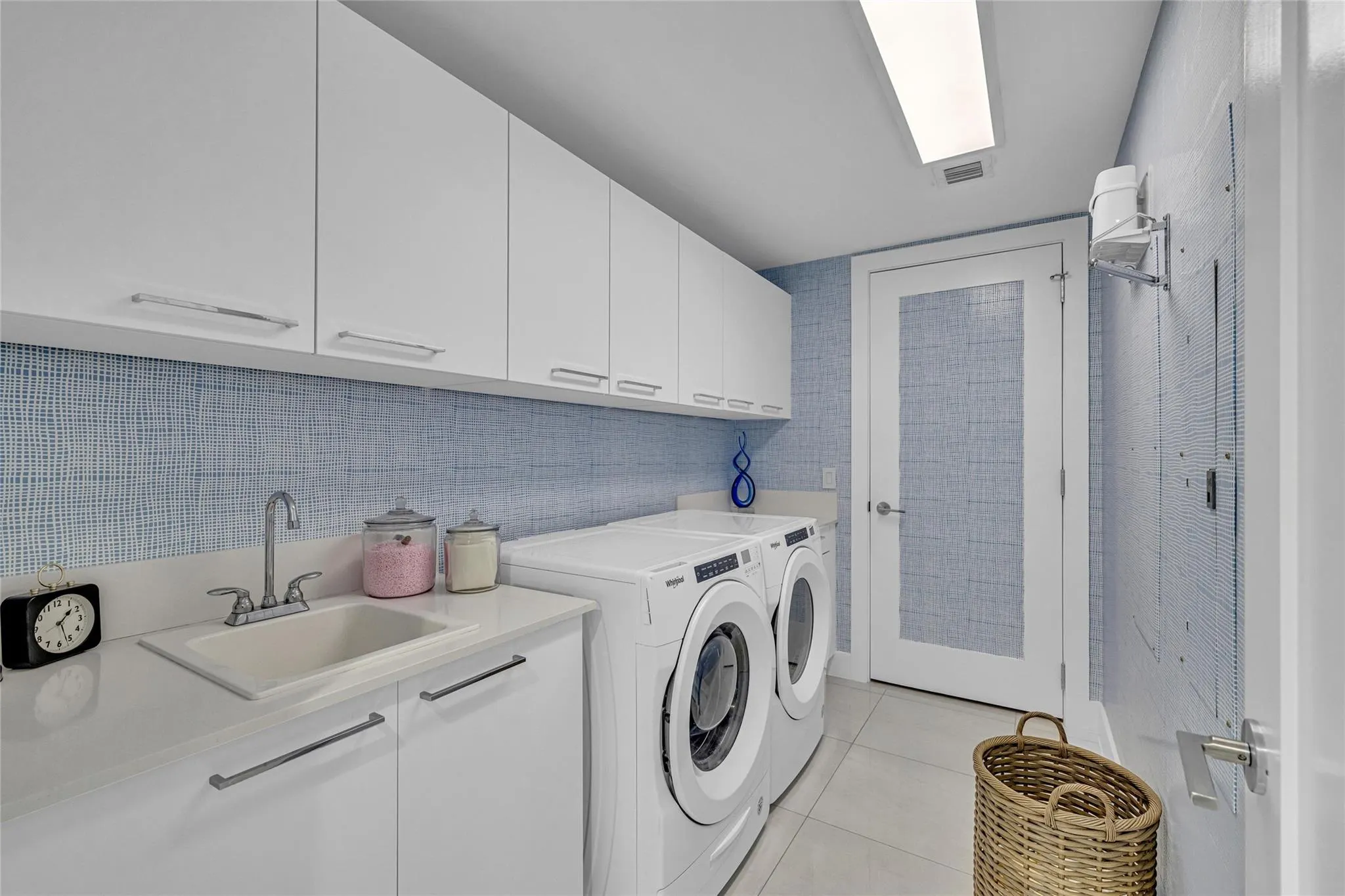 100 E Las Olas Blvd, #1701