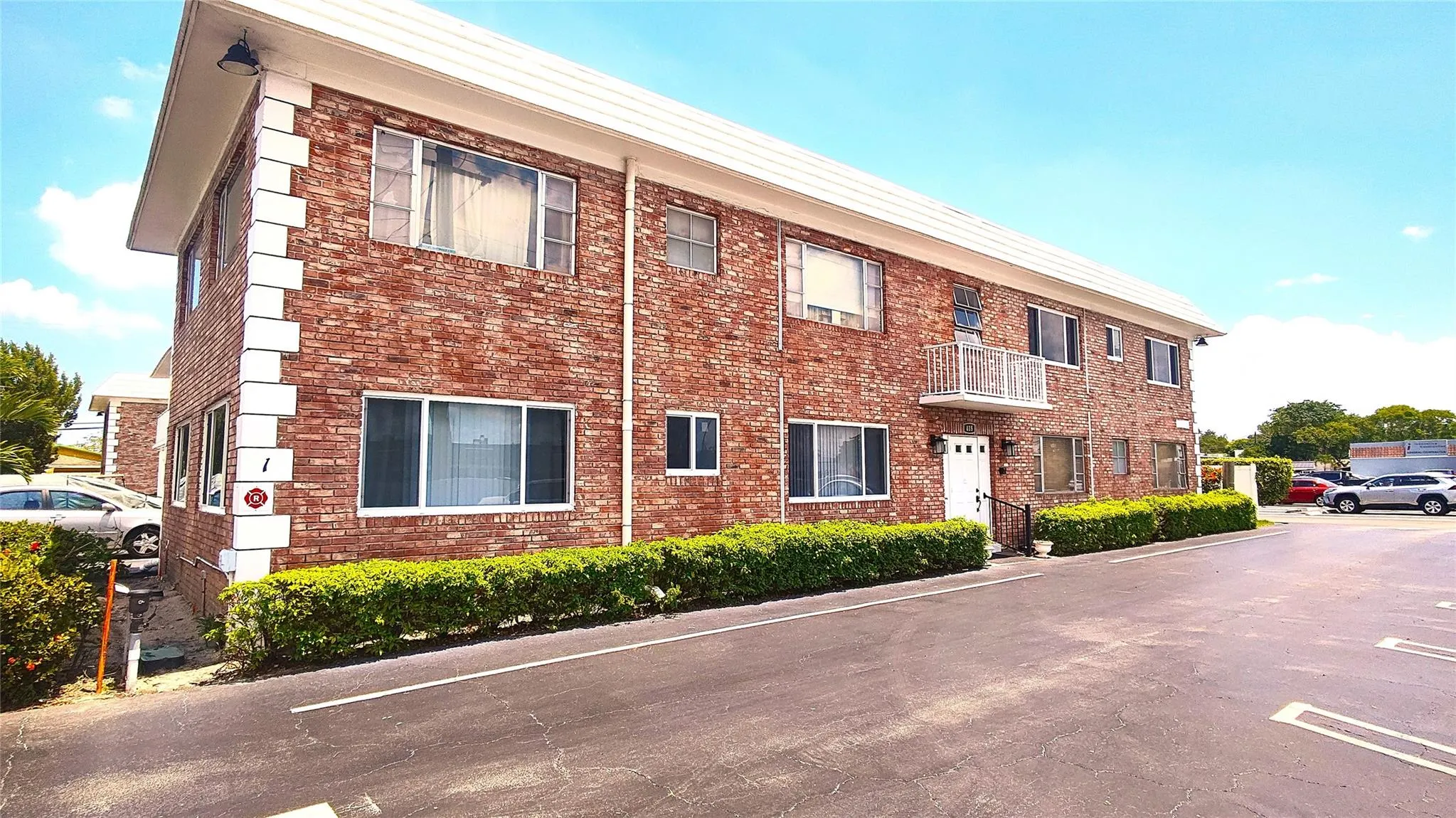 418 S Cypress Rd, #104