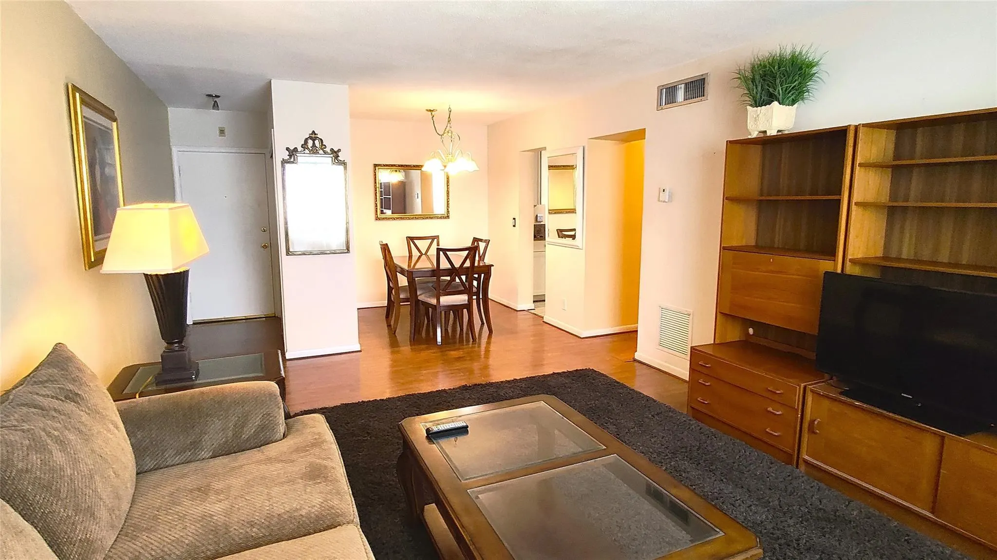 418 S Cypress Rd, #104
