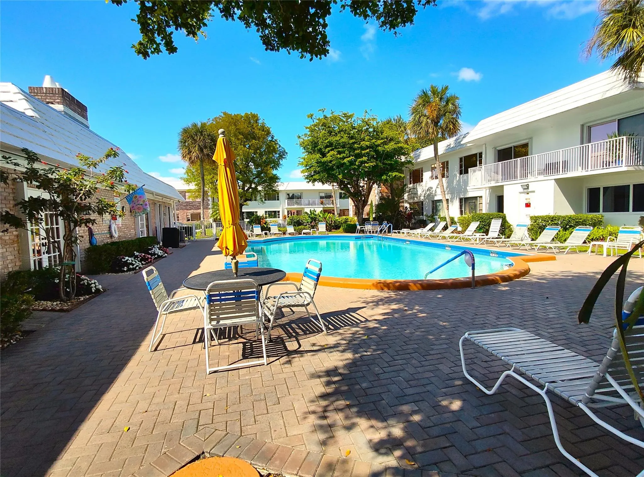 418 S Cypress Rd, #104