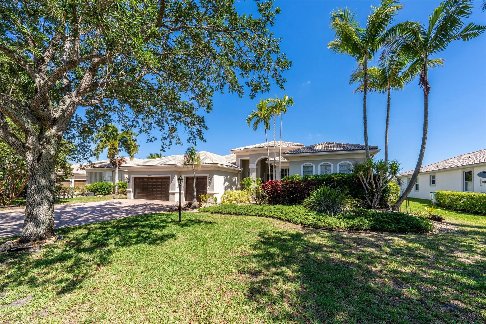10645 NW 69th Pl
