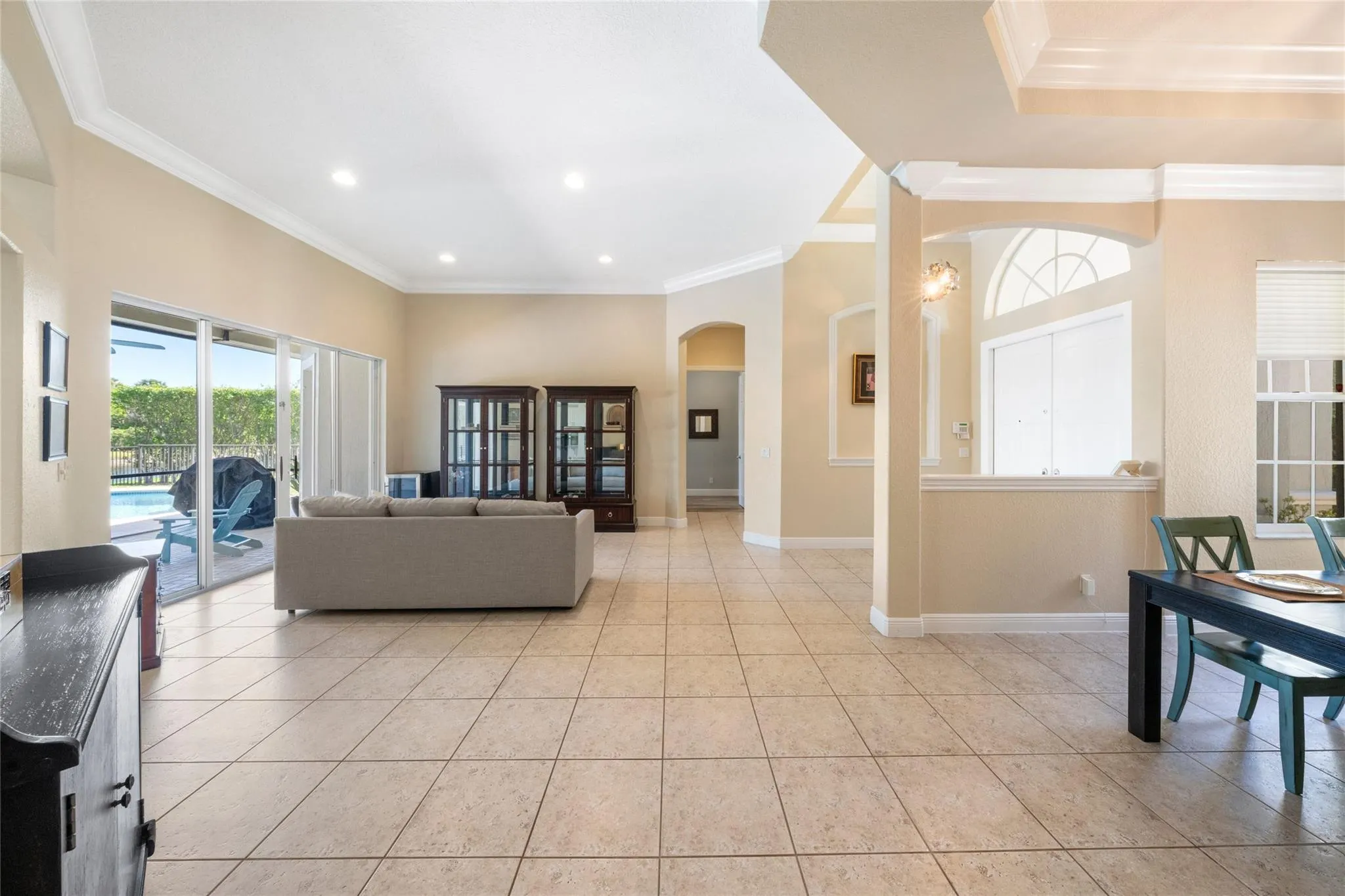 10645 NW 69th Pl