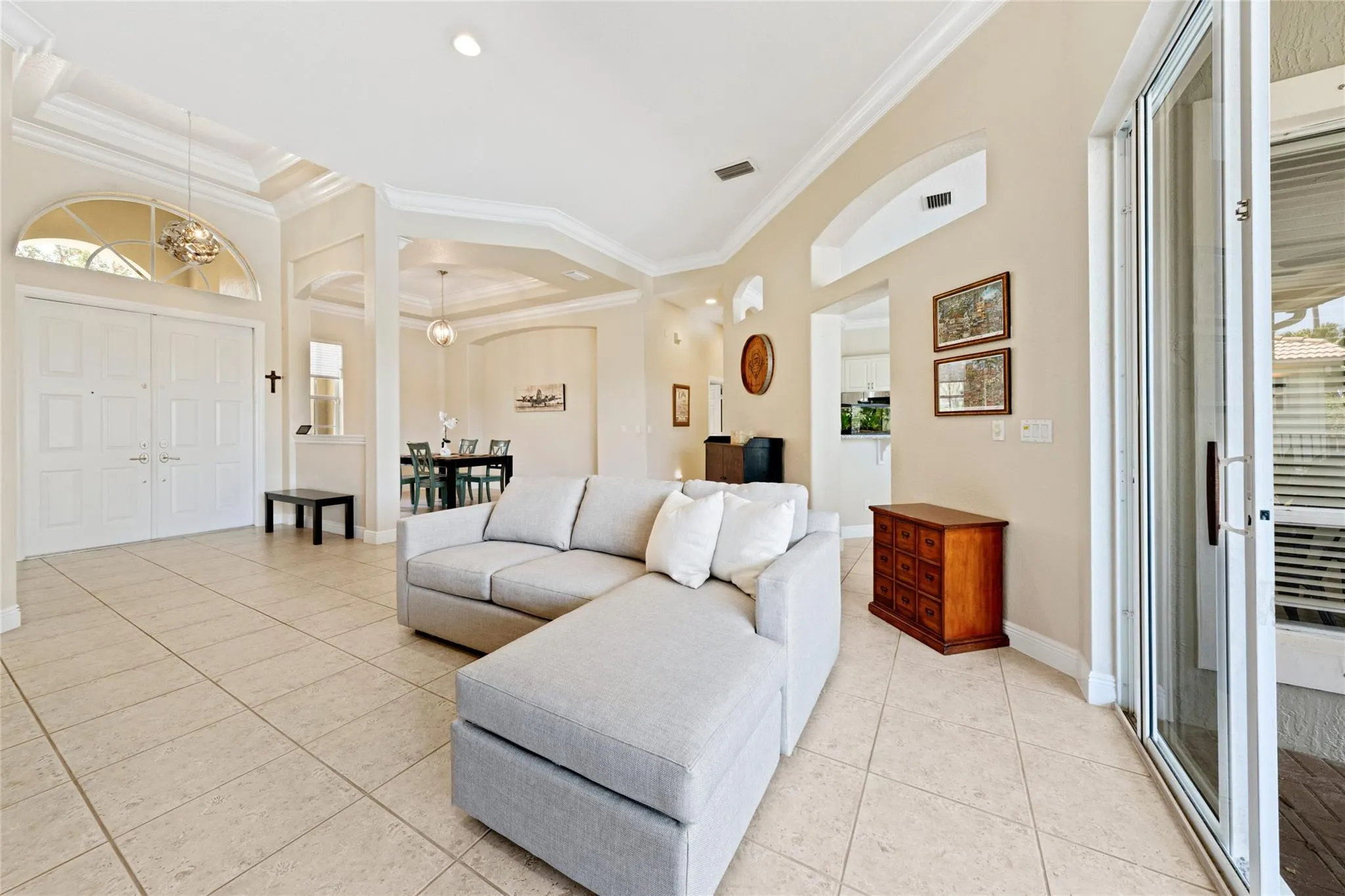 10645 NW 69th Pl