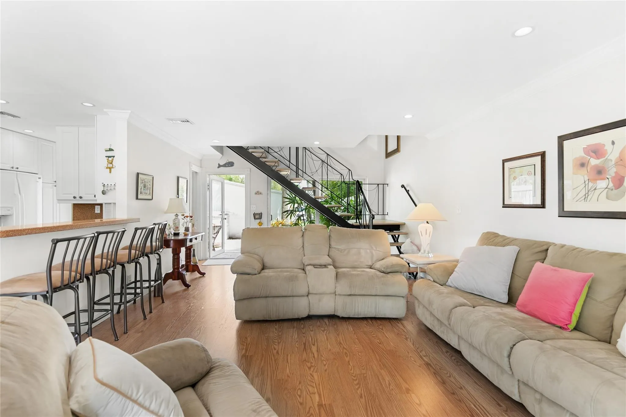 17 Middlesex Dr, #17