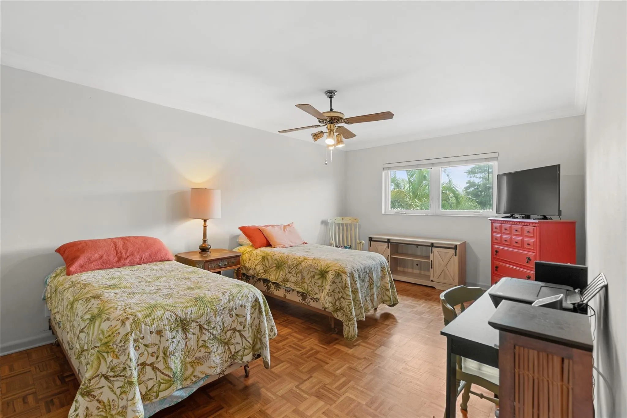 17 Middlesex Dr, #17