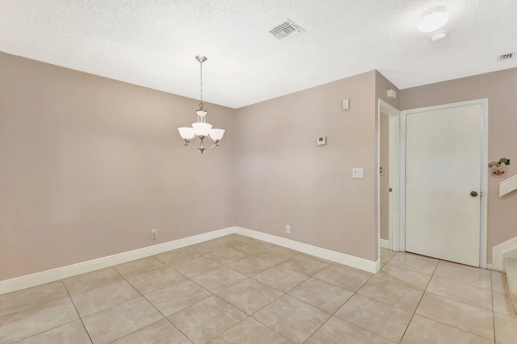 5043 Pointe Emerald Ln