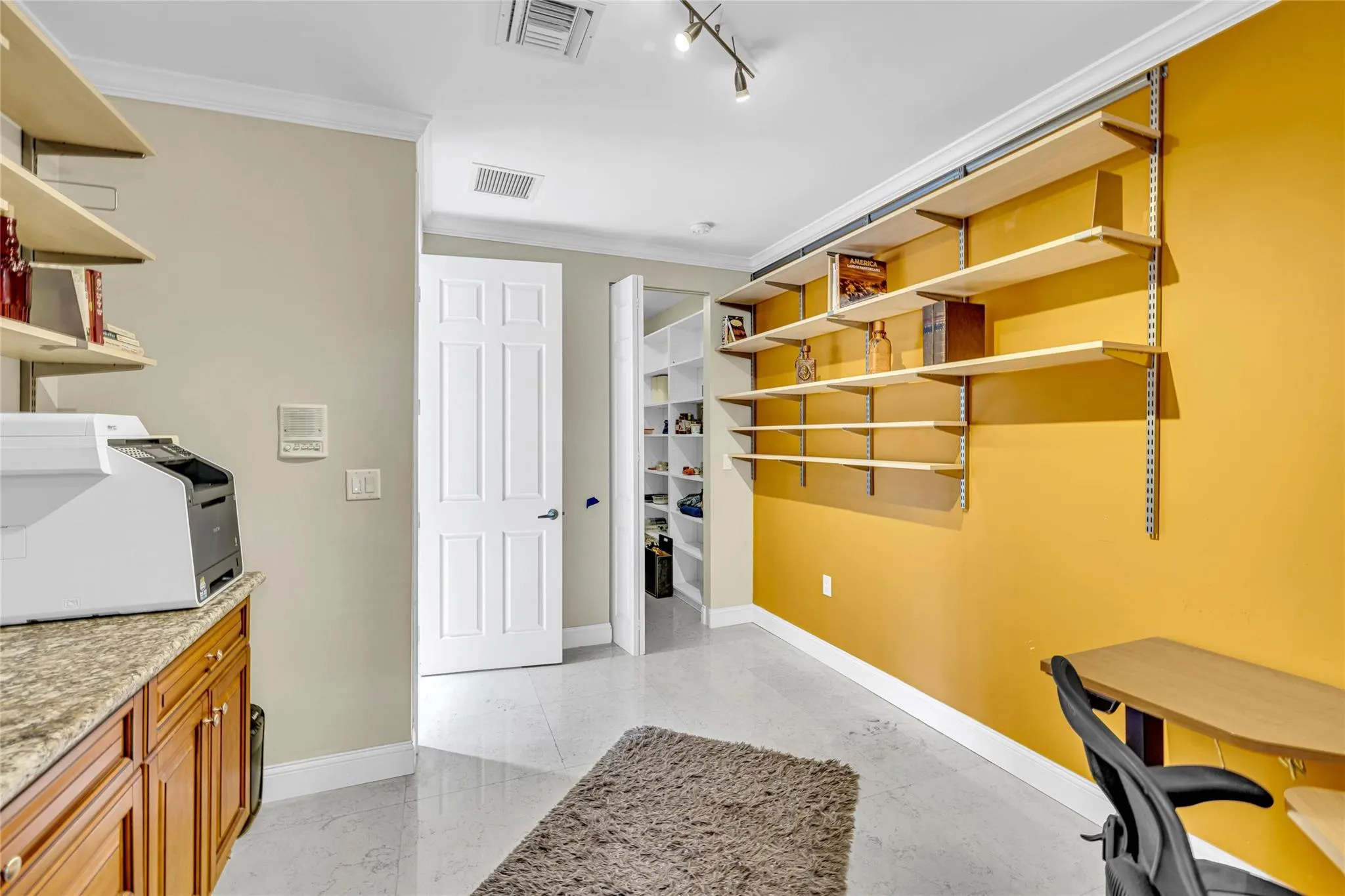 488 SW 5th Ave, #488