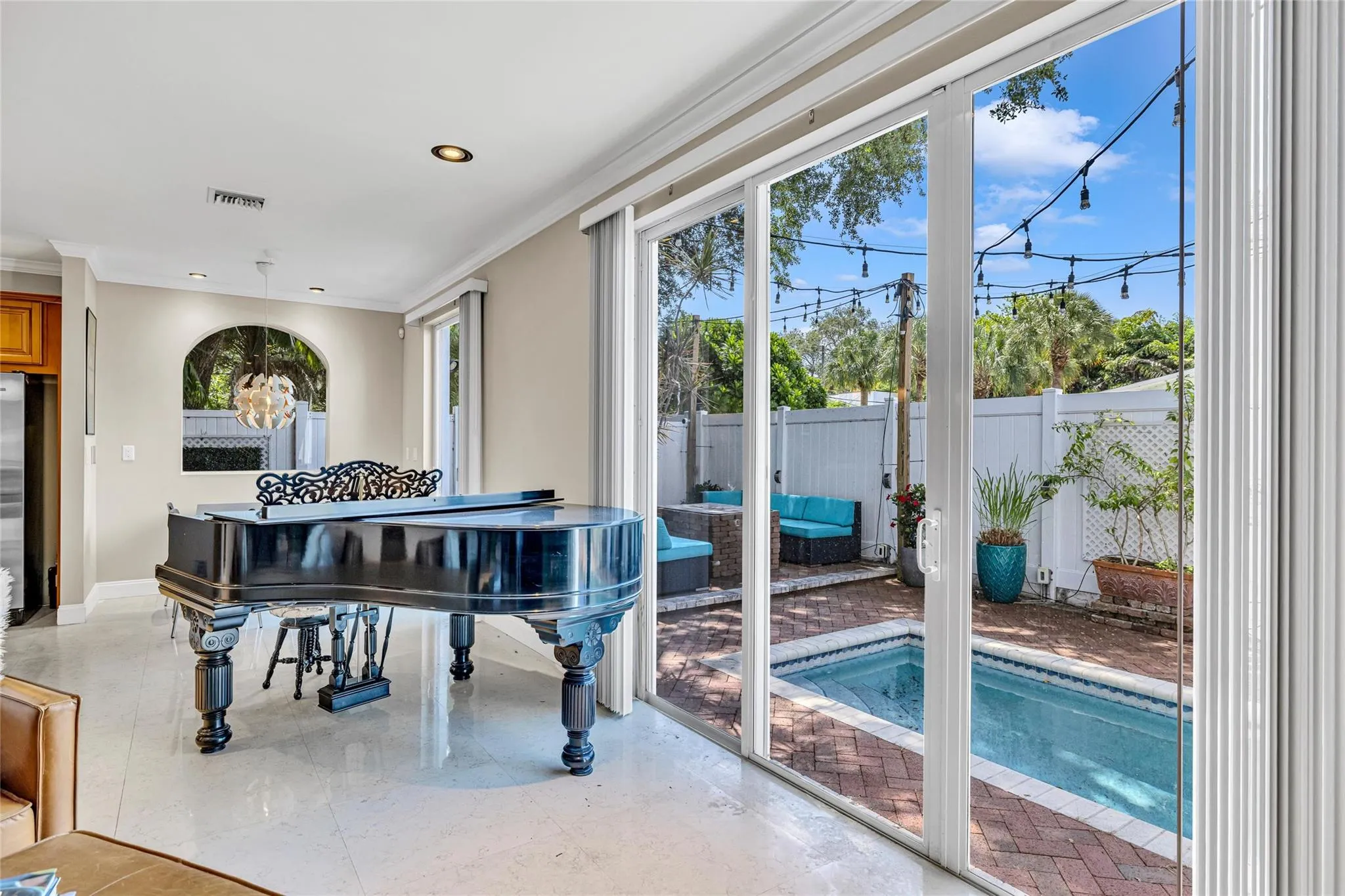 488 SW 5th Ave, #488