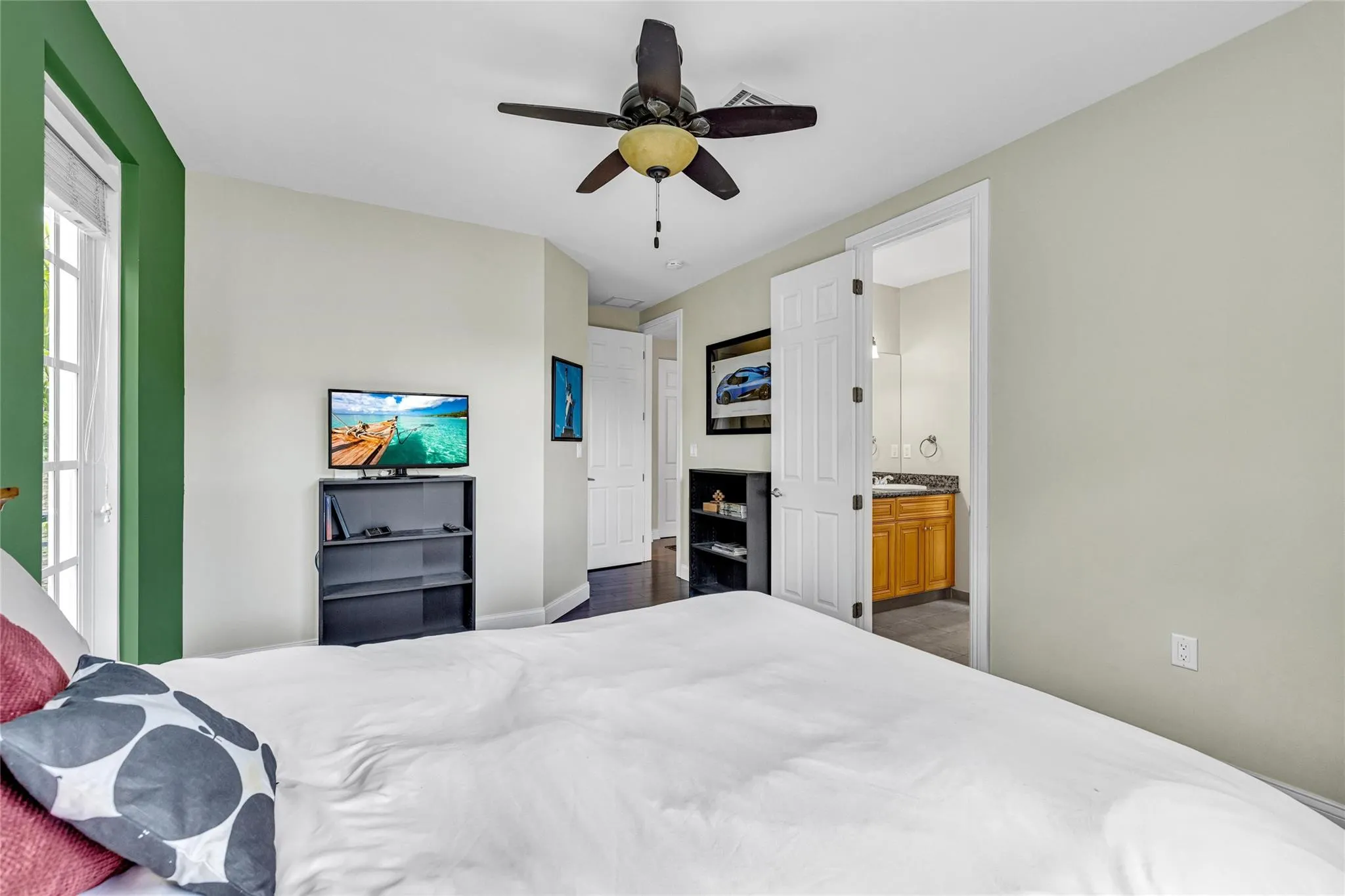 488 SW 5th Ave, #488