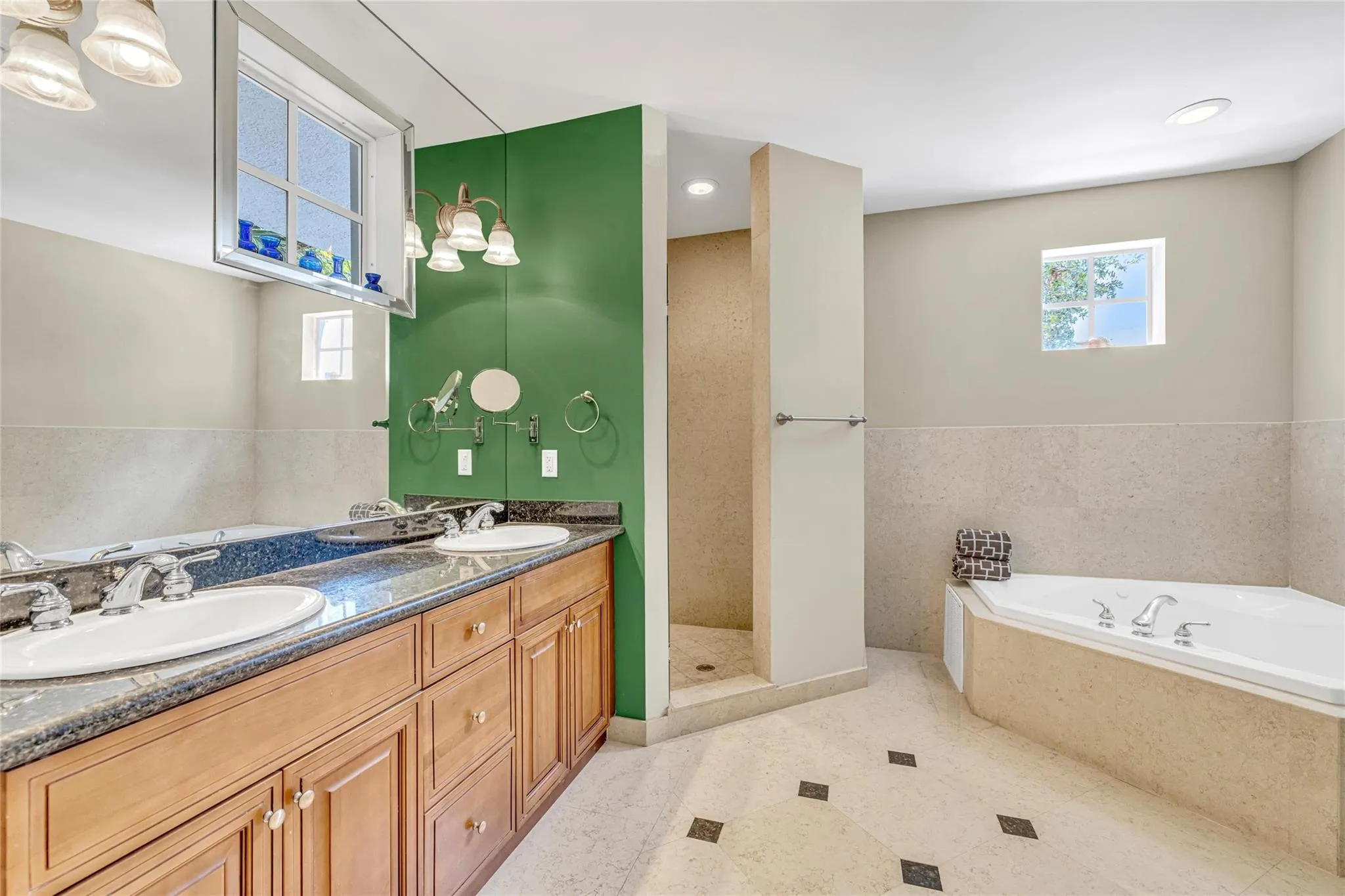 488 SW 5th Ave, #488