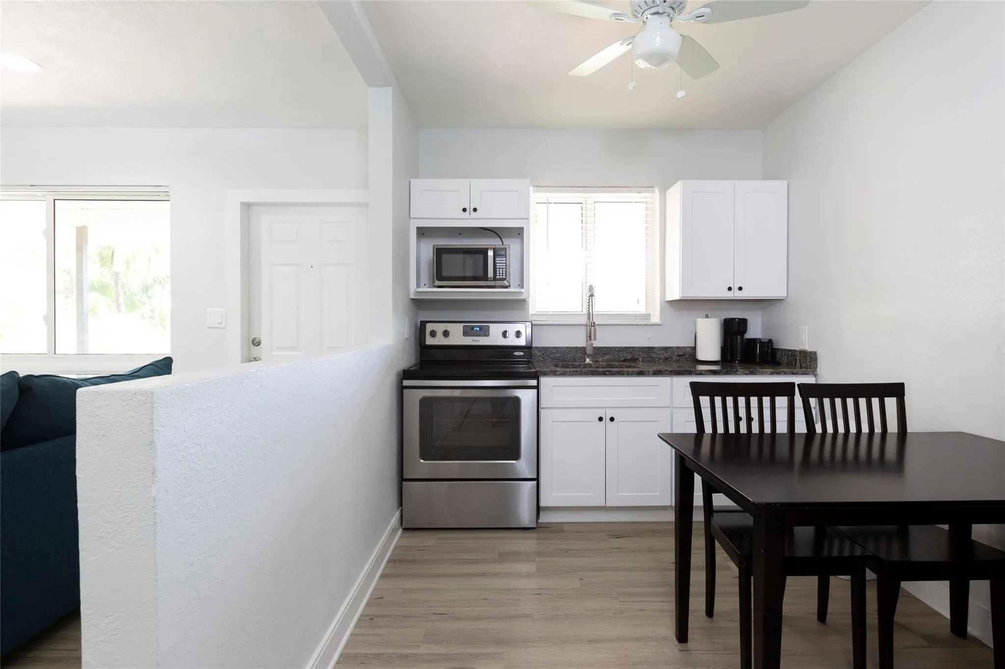 3217 NE 9th St, #7