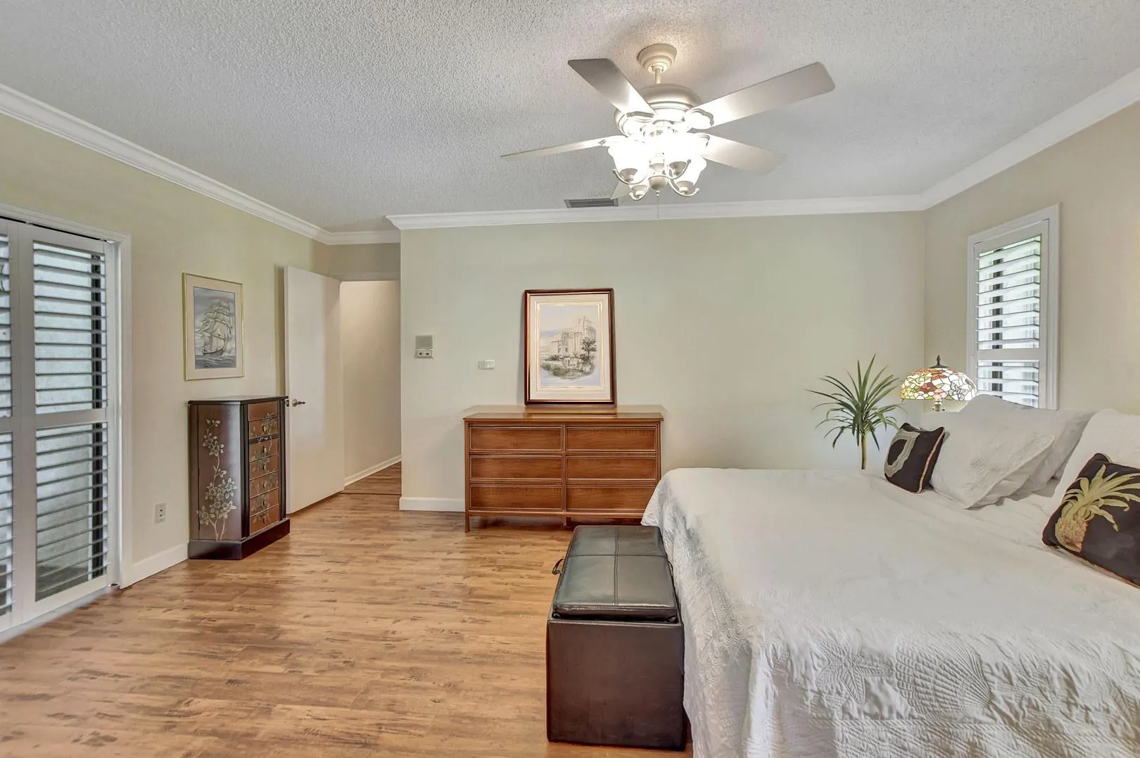 243 WOODLAKE CIRCLE