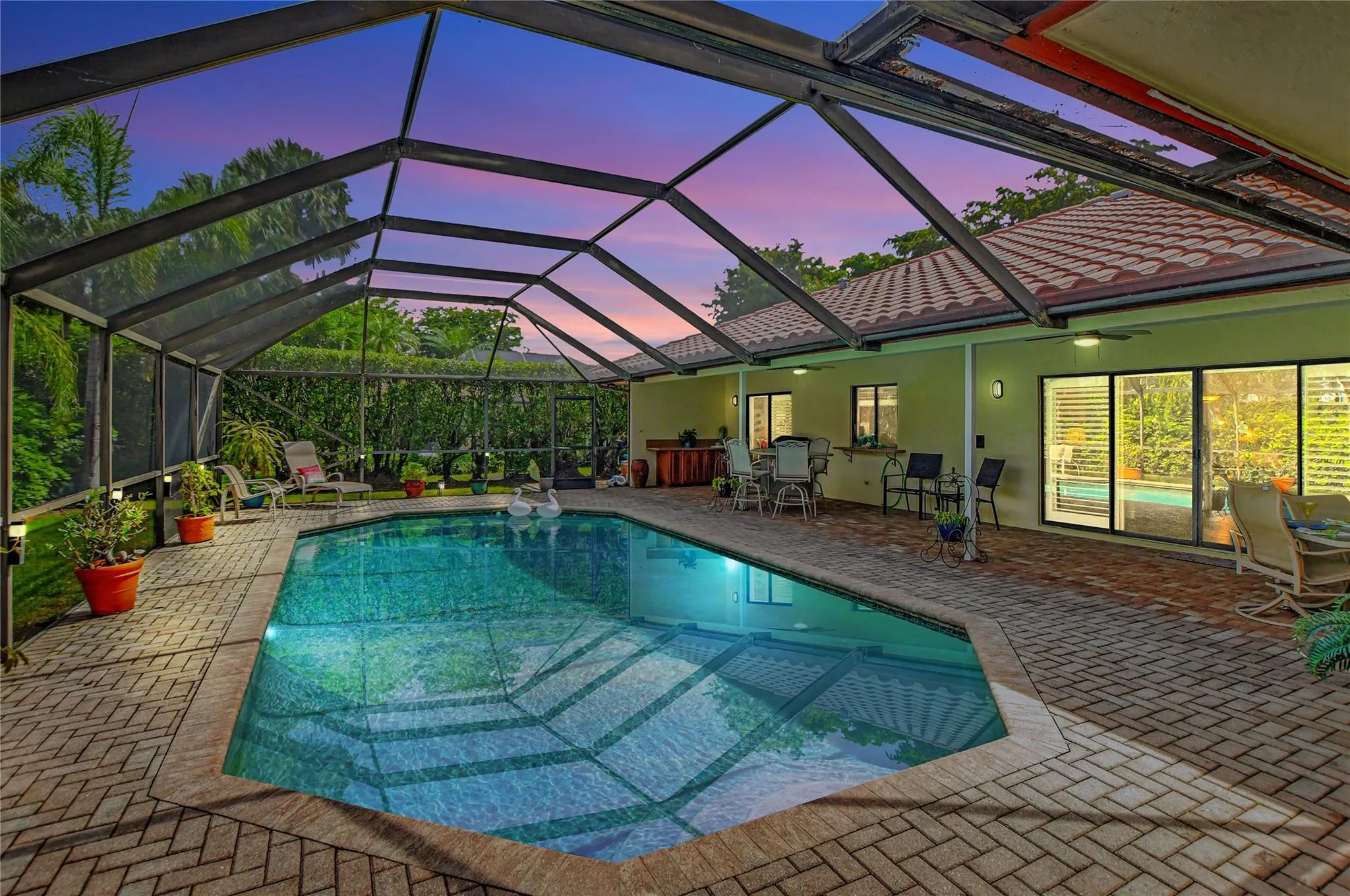 243 WOODLAKE CIRCLE