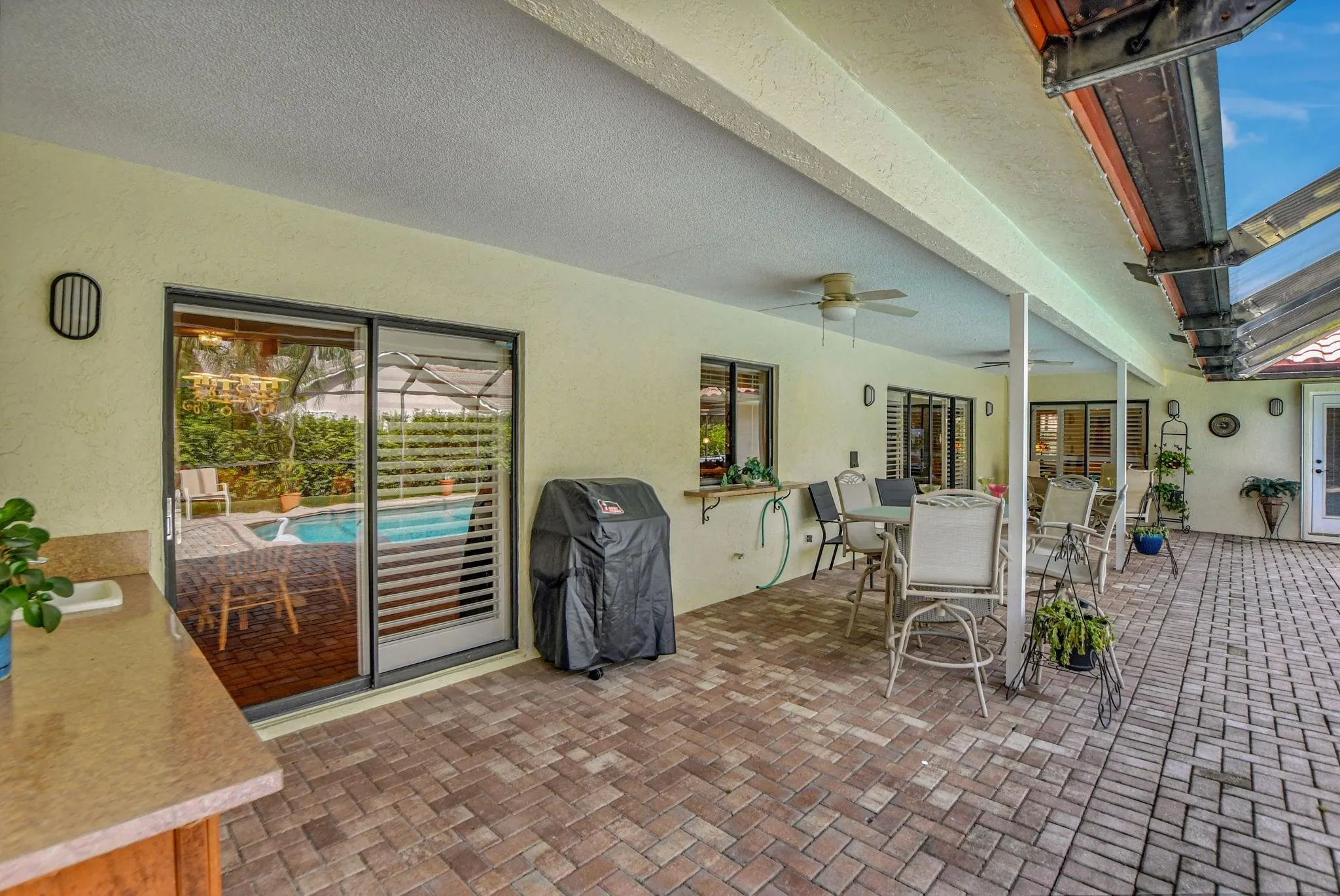 243 WOODLAKE CIRCLE