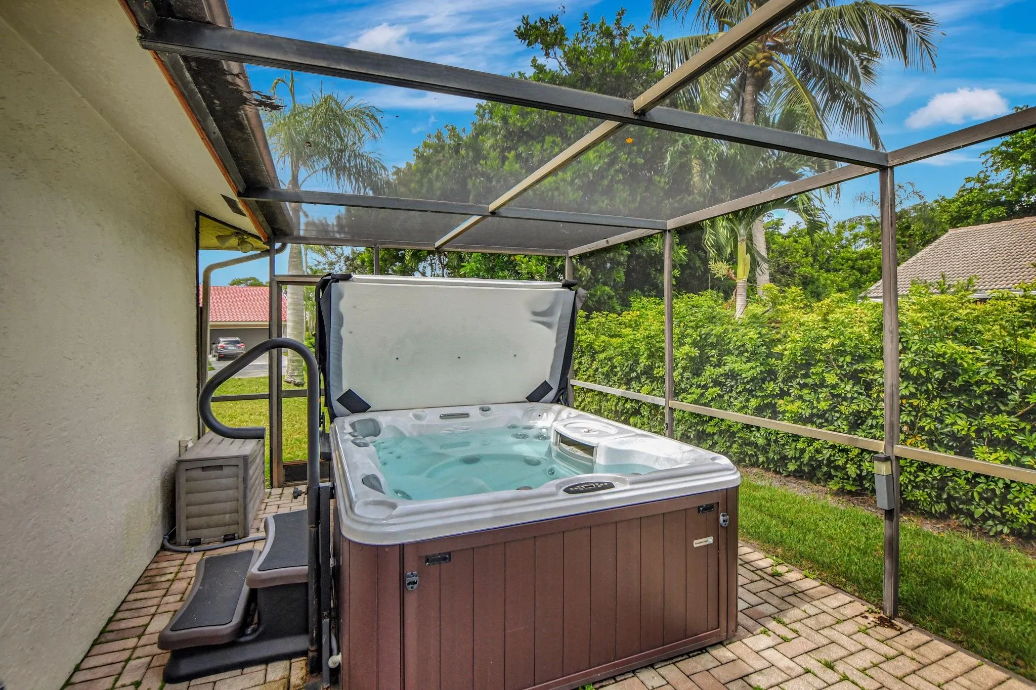 243 WOODLAKE CIRCLE