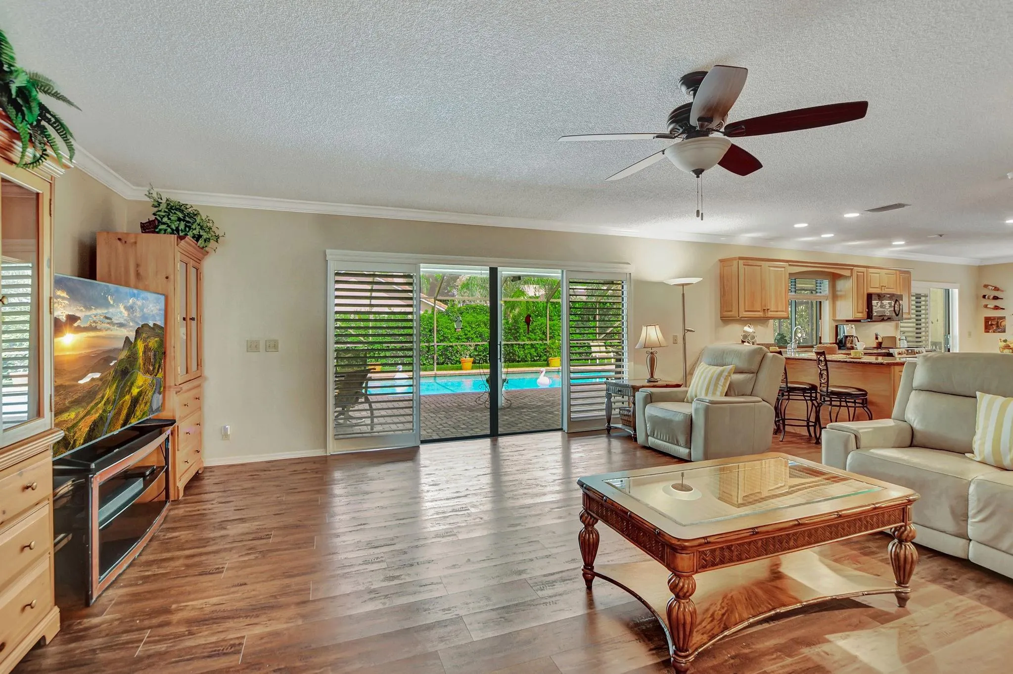243 WOODLAKE CIRCLE