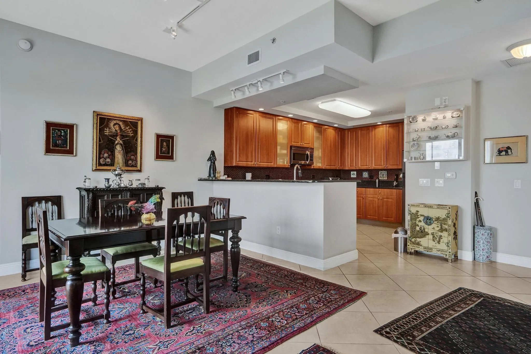 2633 NE 14th Ave, #400