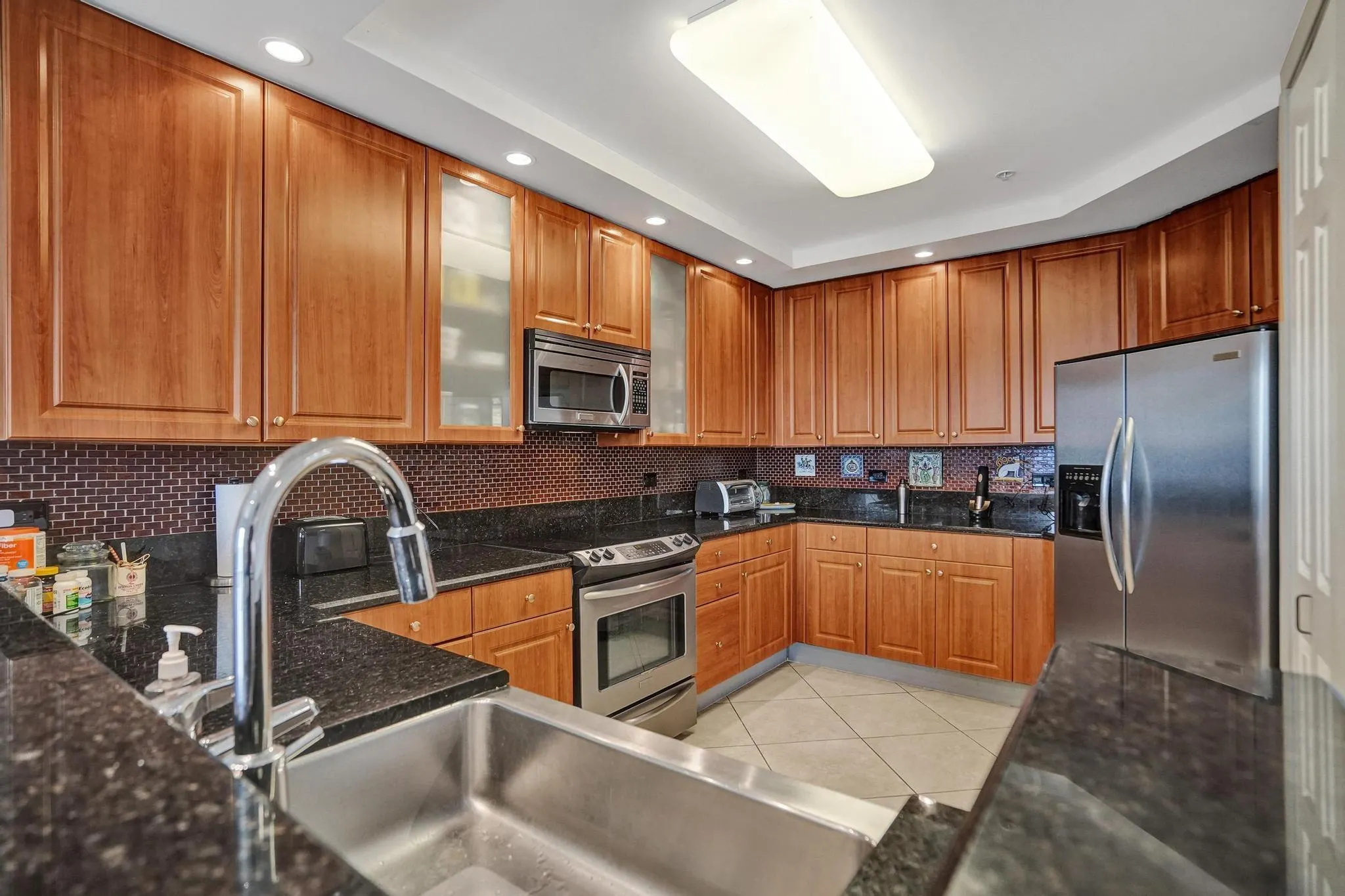2633 NE 14th Ave, #400