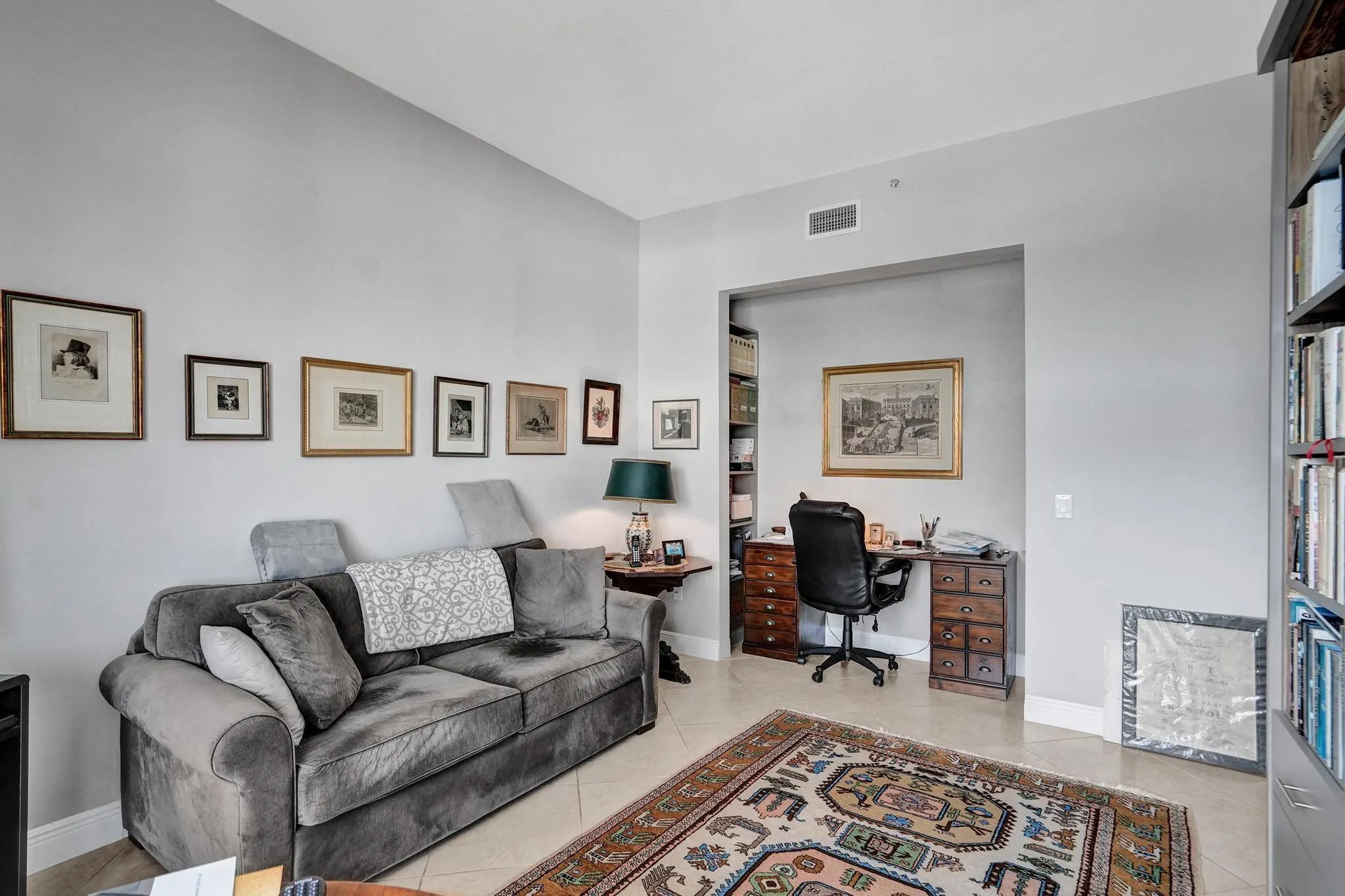 2633 NE 14th Ave, #400