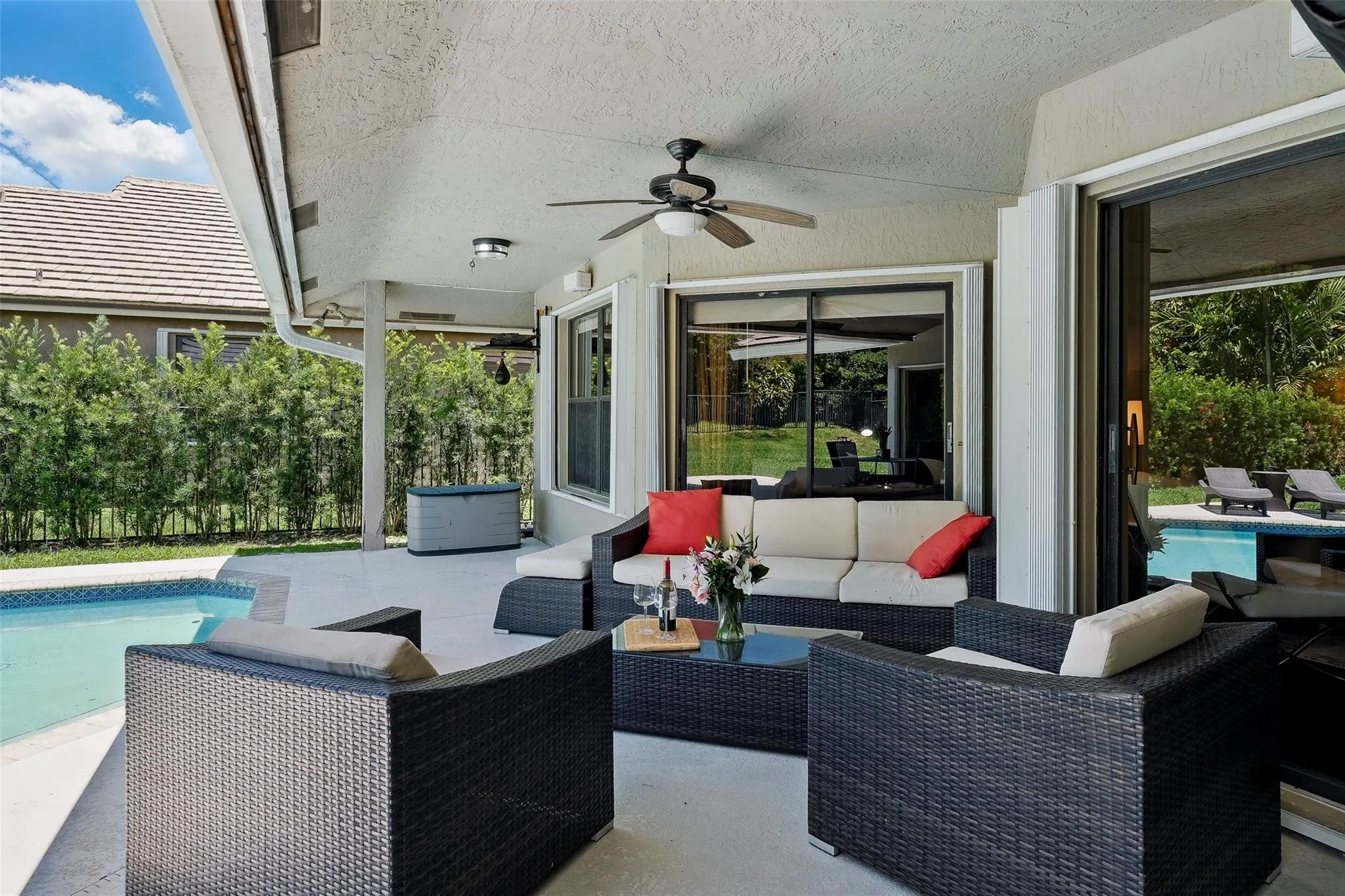 1119 Creekford Dr