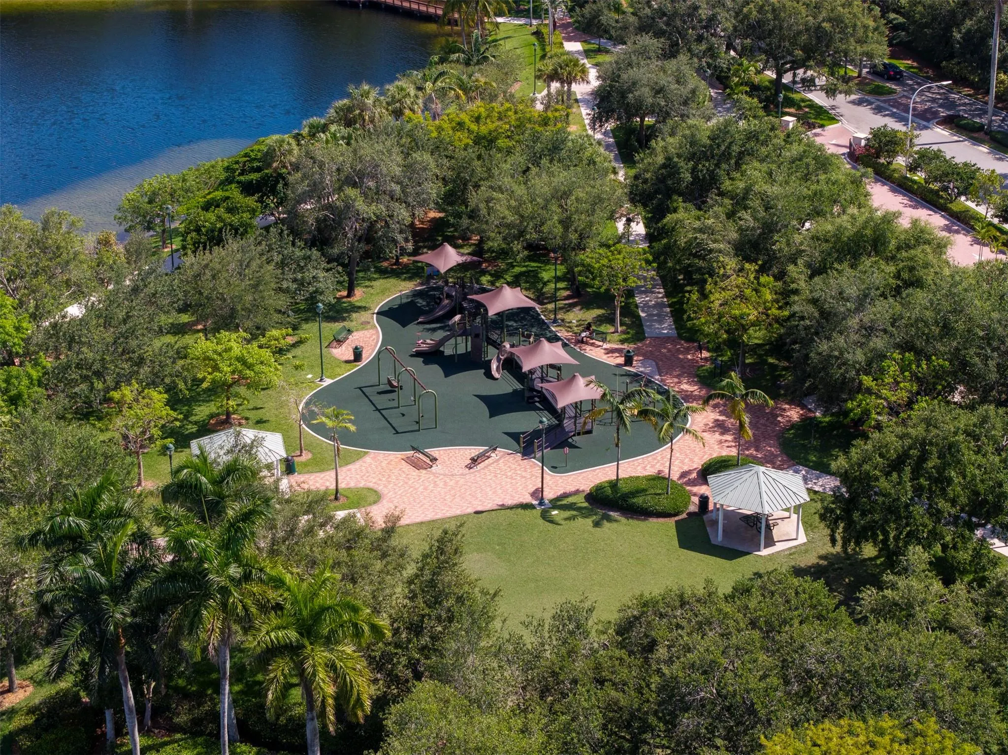 1119 Creekford Dr